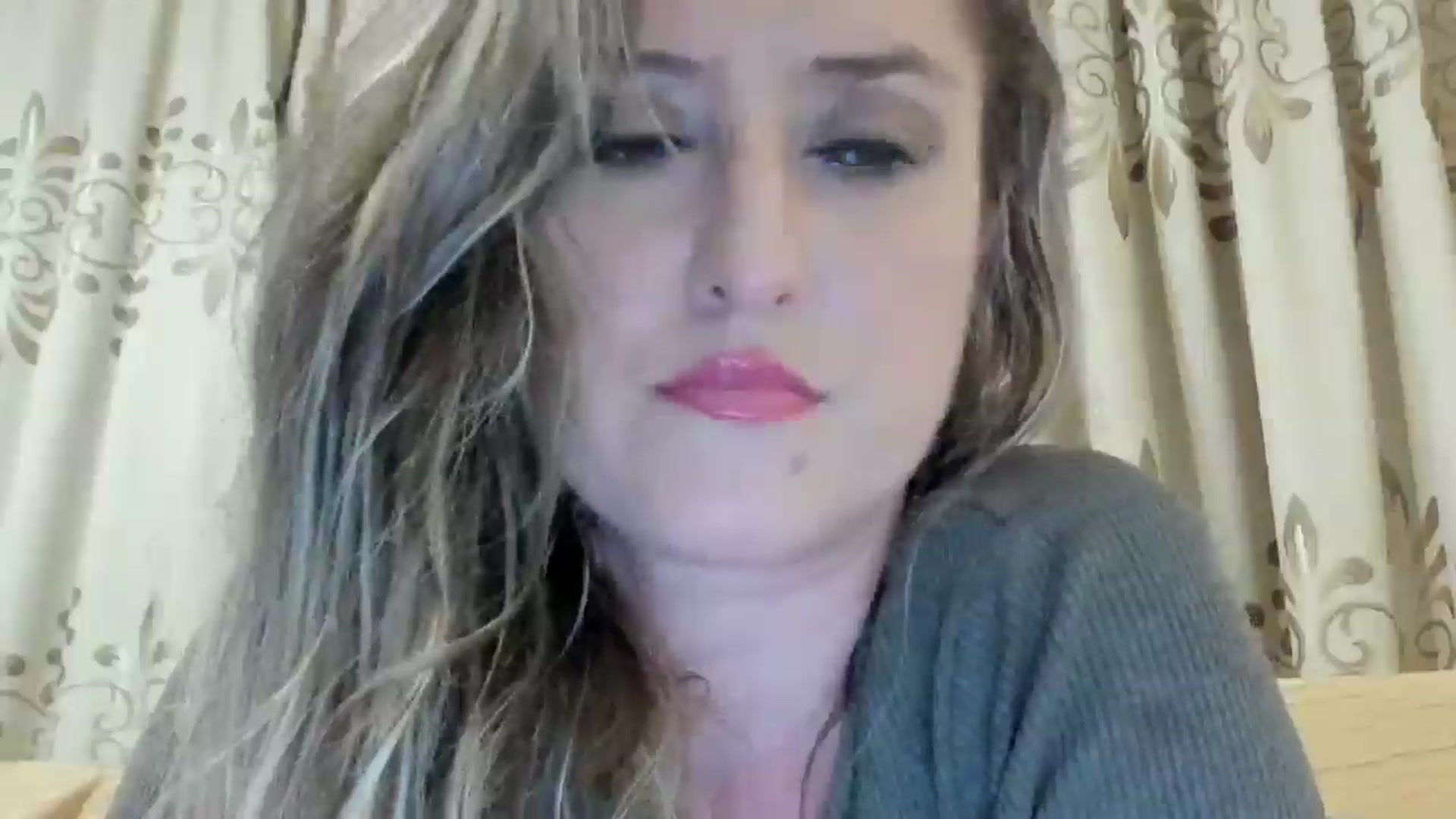 Gallery image thumbnail from BestDream's myfreecams stream on, 06/13/2024, 21:50 image 2 of 20