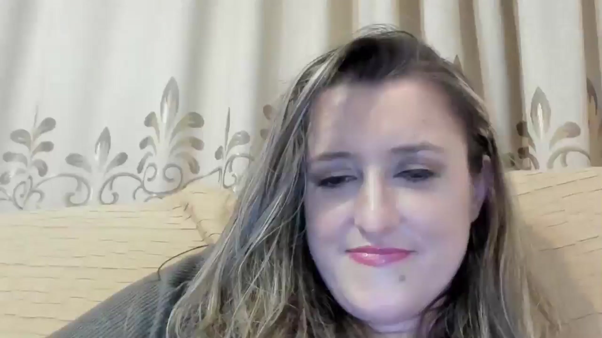 Gallery image thumbnail from BestDream's myfreecams stream on, 06/13/2024, 23:24 image 16 of 20