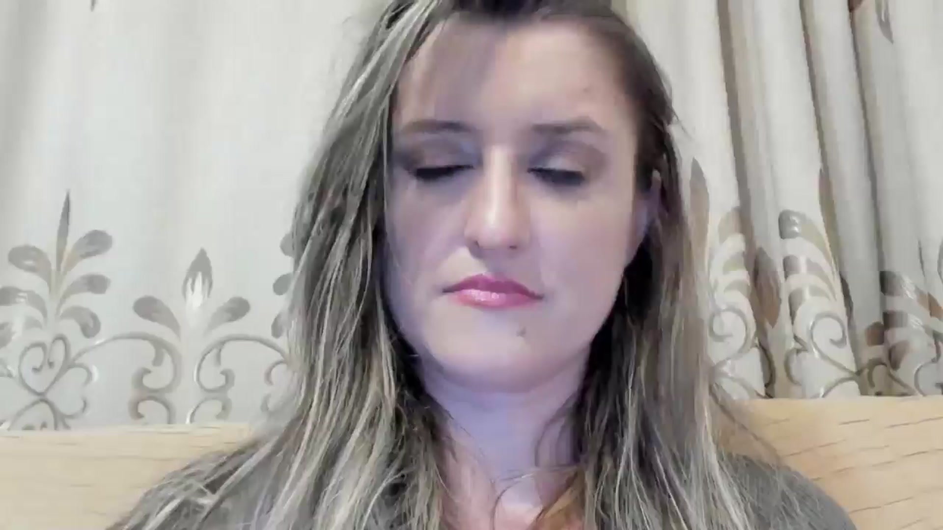 Gallery image thumbnail from BestDream's myfreecams stream on, 06/13/2024, 23:24 image 2 of 20