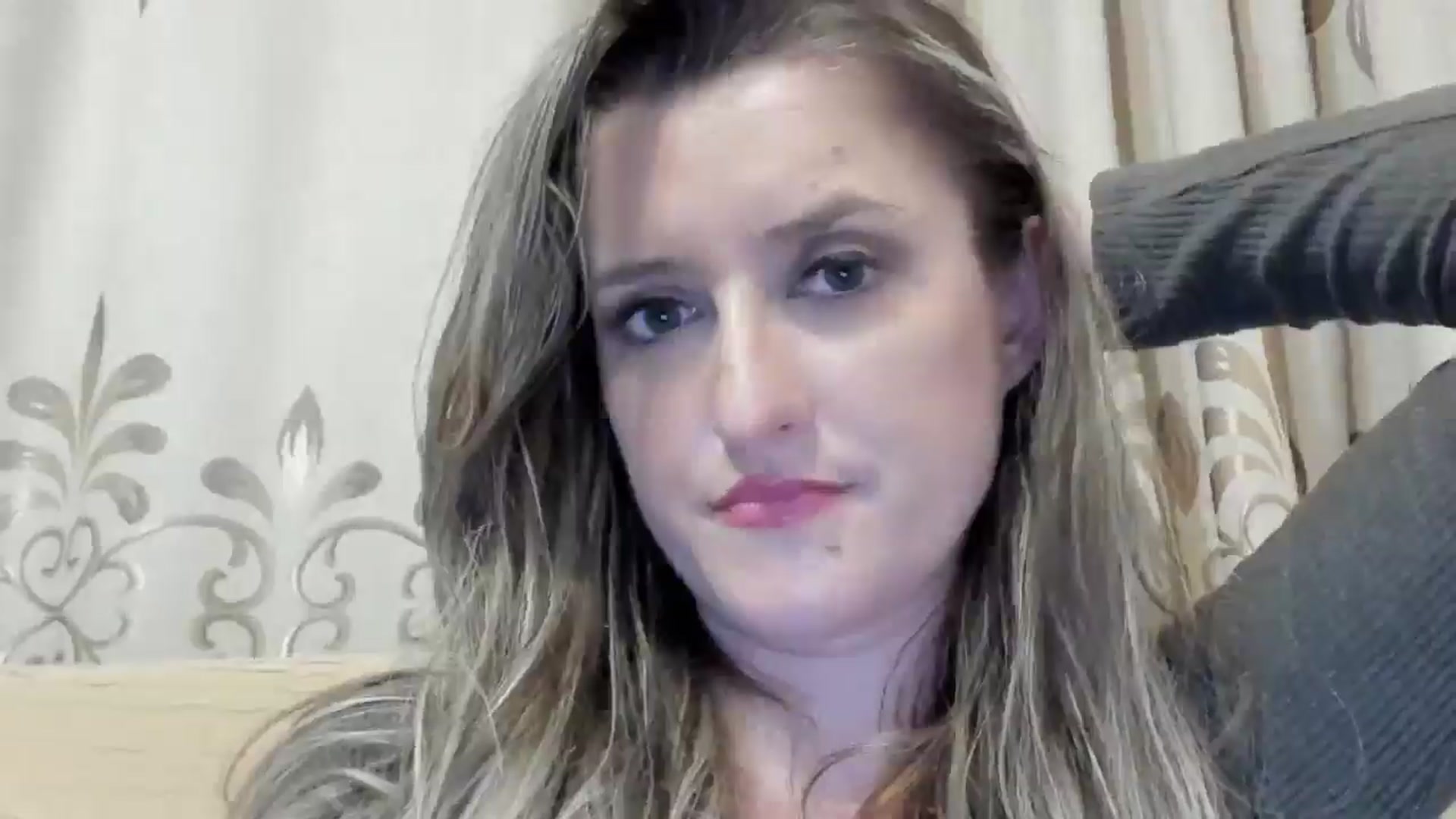 Gallery image thumbnail from BestDream's myfreecams stream on, 06/13/2024, 23:24 image 8 of 20