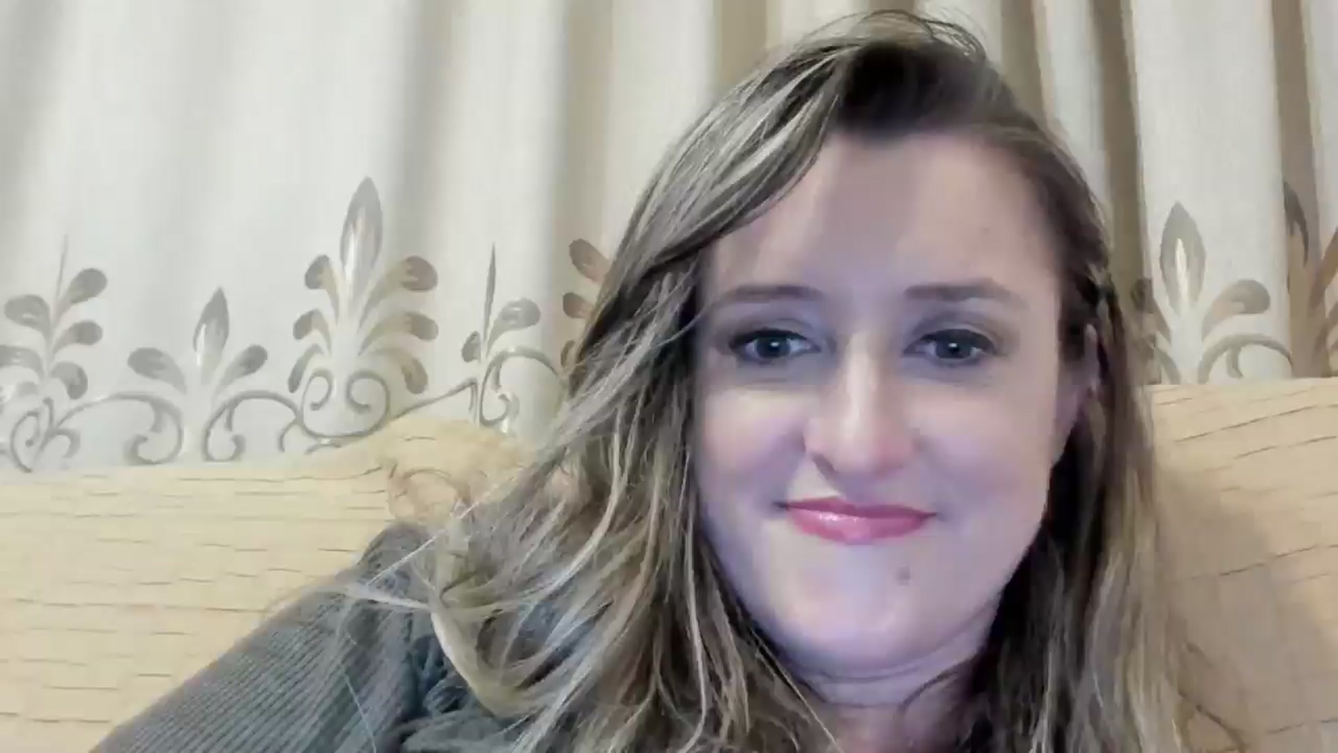 Gallery image thumbnail from BestDream's myfreecams stream on, 06/14/2024, 24:00 image 1 of 20
