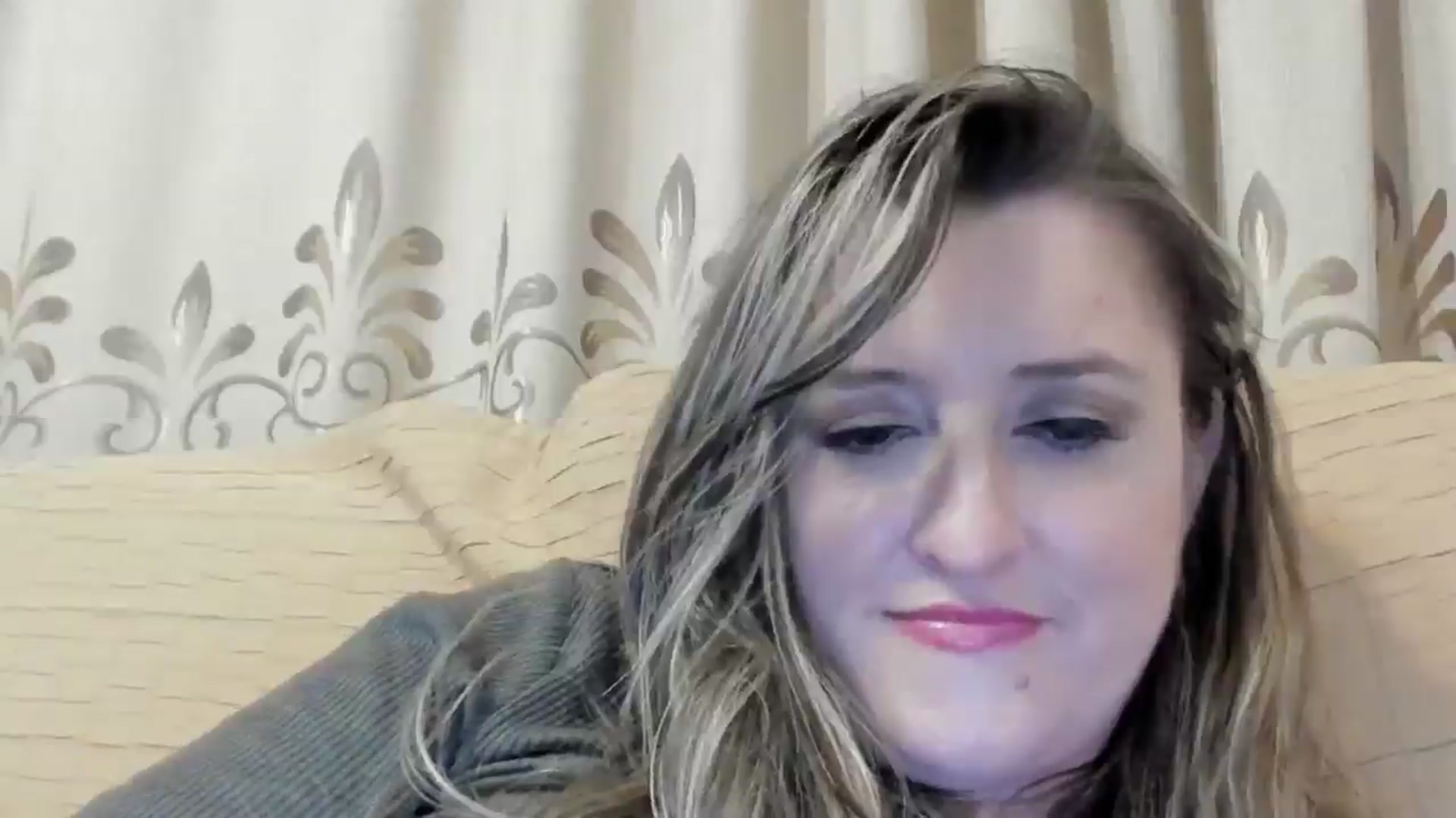 Gallery image thumbnail from BestDream's myfreecams stream on, 06/14/2024, 24:00 image 8 of 20