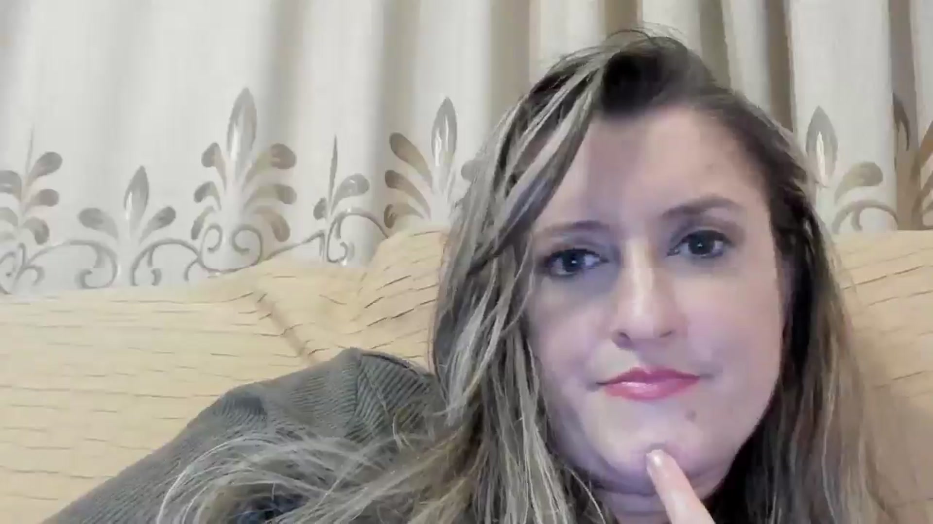 Gallery image thumbnail from BestDream's myfreecams stream on, 06/14/2024, 24:00 image 20 of 20