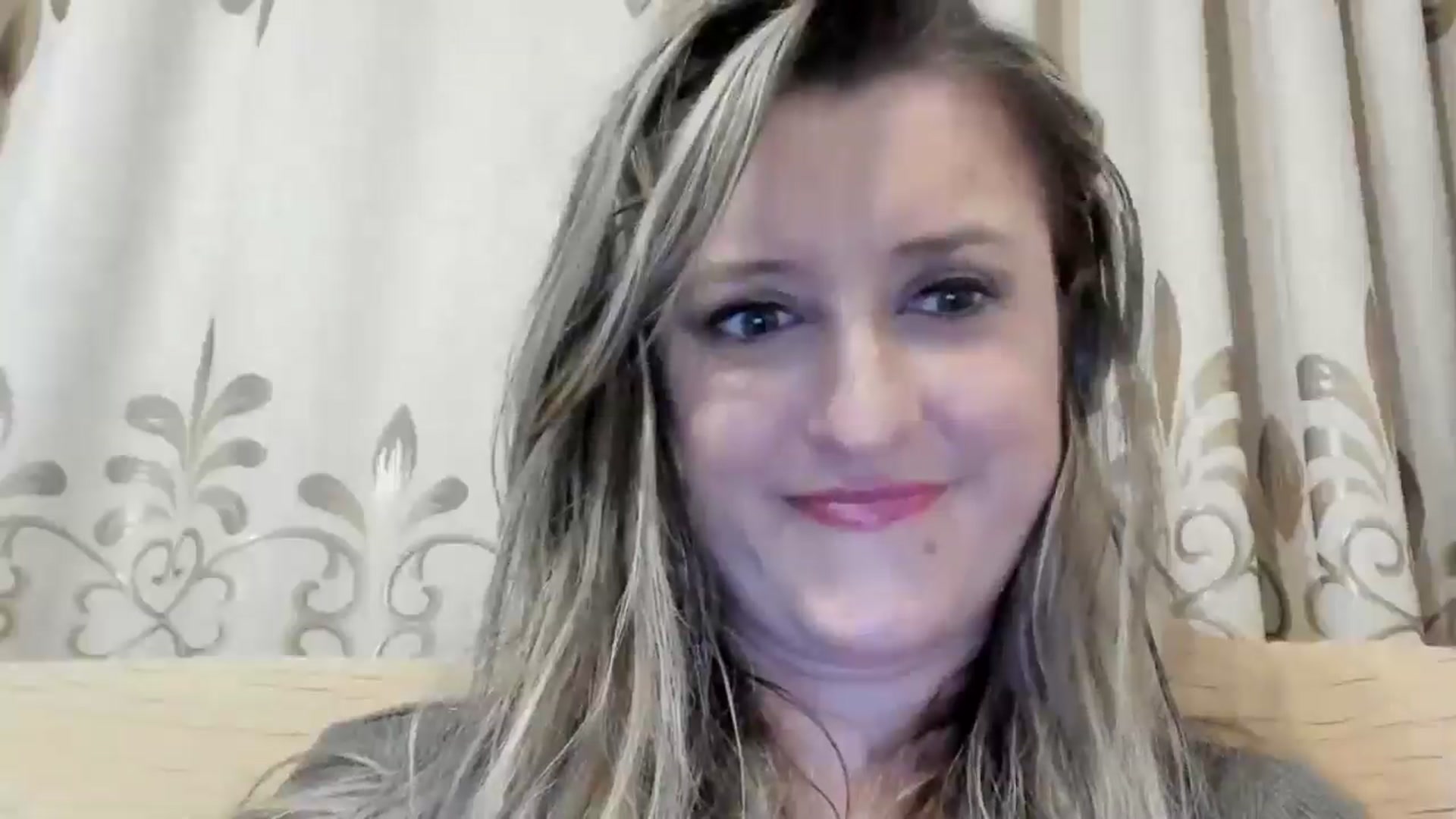 Gallery image thumbnail from BestDream's myfreecams stream on, 06/14/2024, 24:39 image 14 of 20