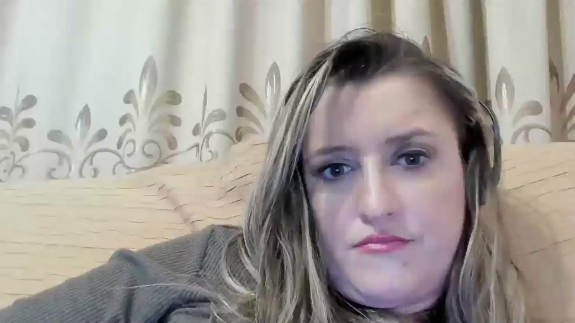 Gallery image thumbnail from BestDream's myfreecams stream on, 06/14/2024, 24:39 image 12 of 20