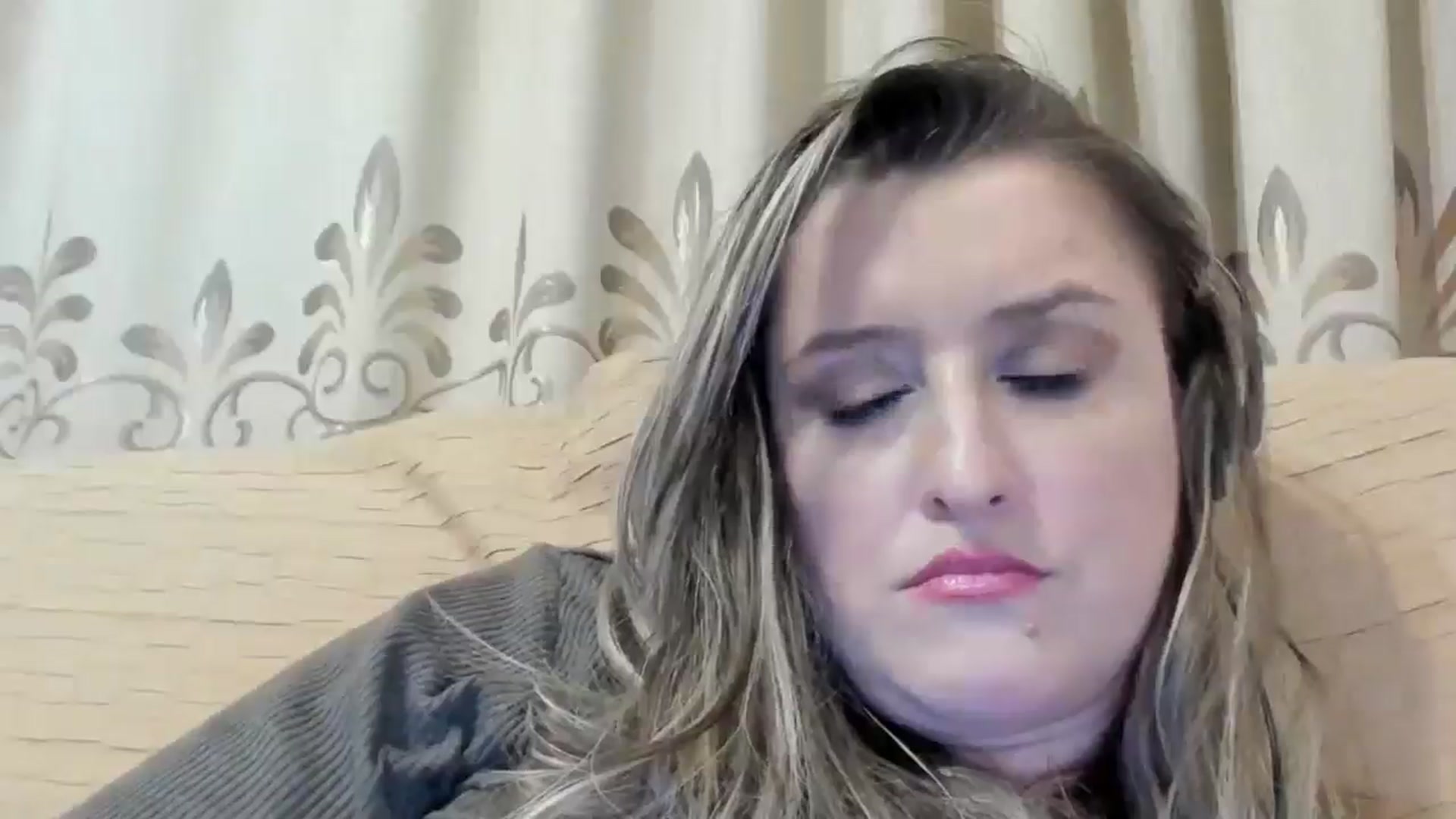 Gallery image thumbnail from BestDream's myfreecams stream on, 06/14/2024, 24:39 image 8 of 20