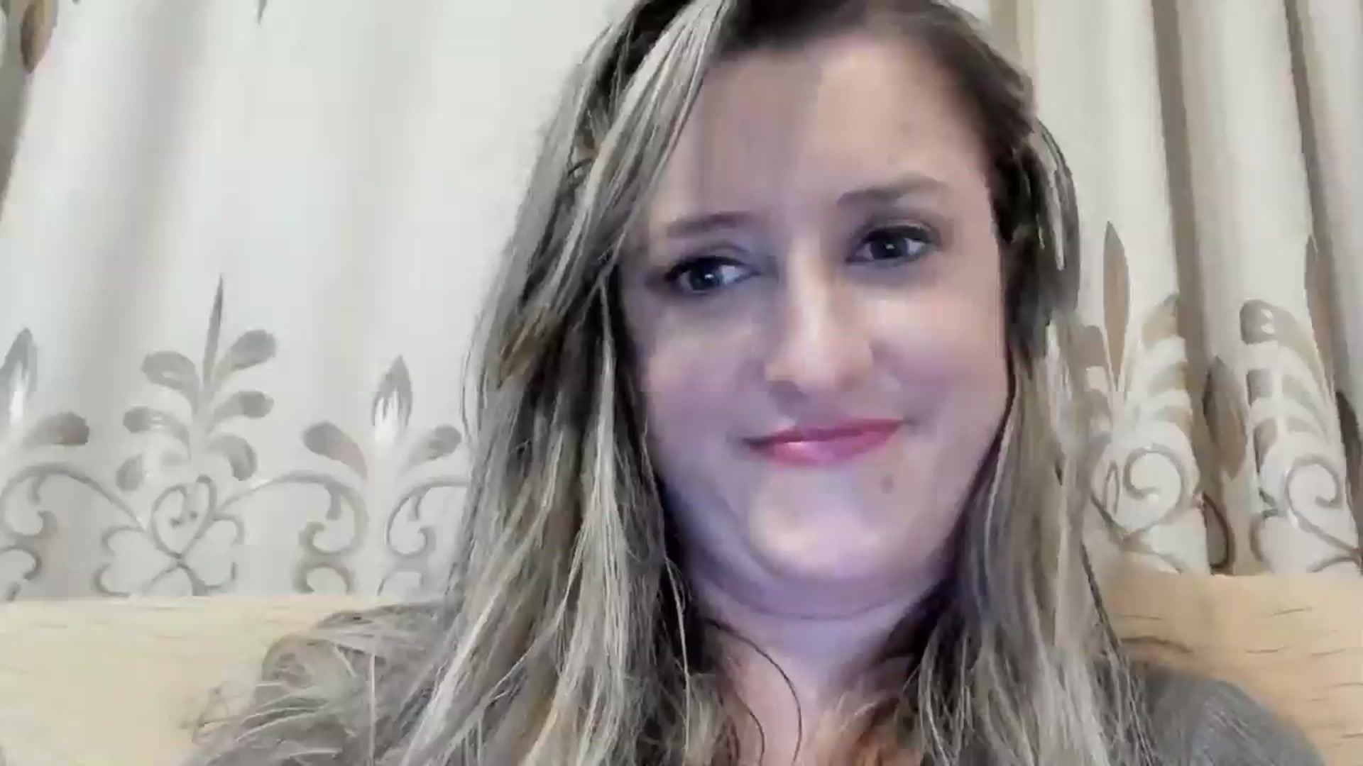 Gallery image thumbnail from BestDream's myfreecams stream on, 06/14/2024, 24:39 image 13 of 20