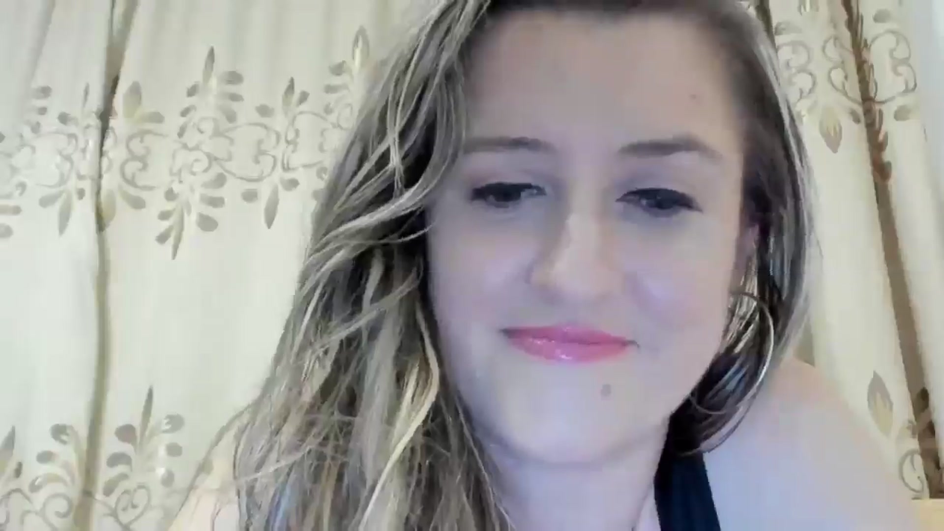Gallery image thumbnail from BestDream's myfreecams stream on, 06/15/2024, 22:02 image 13 of 20