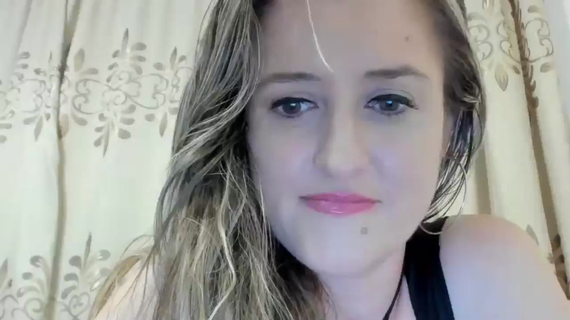 Gallery image thumbnail from BestDream's myfreecams stream on, 06/15/2024, 22:02 image 11 of 20