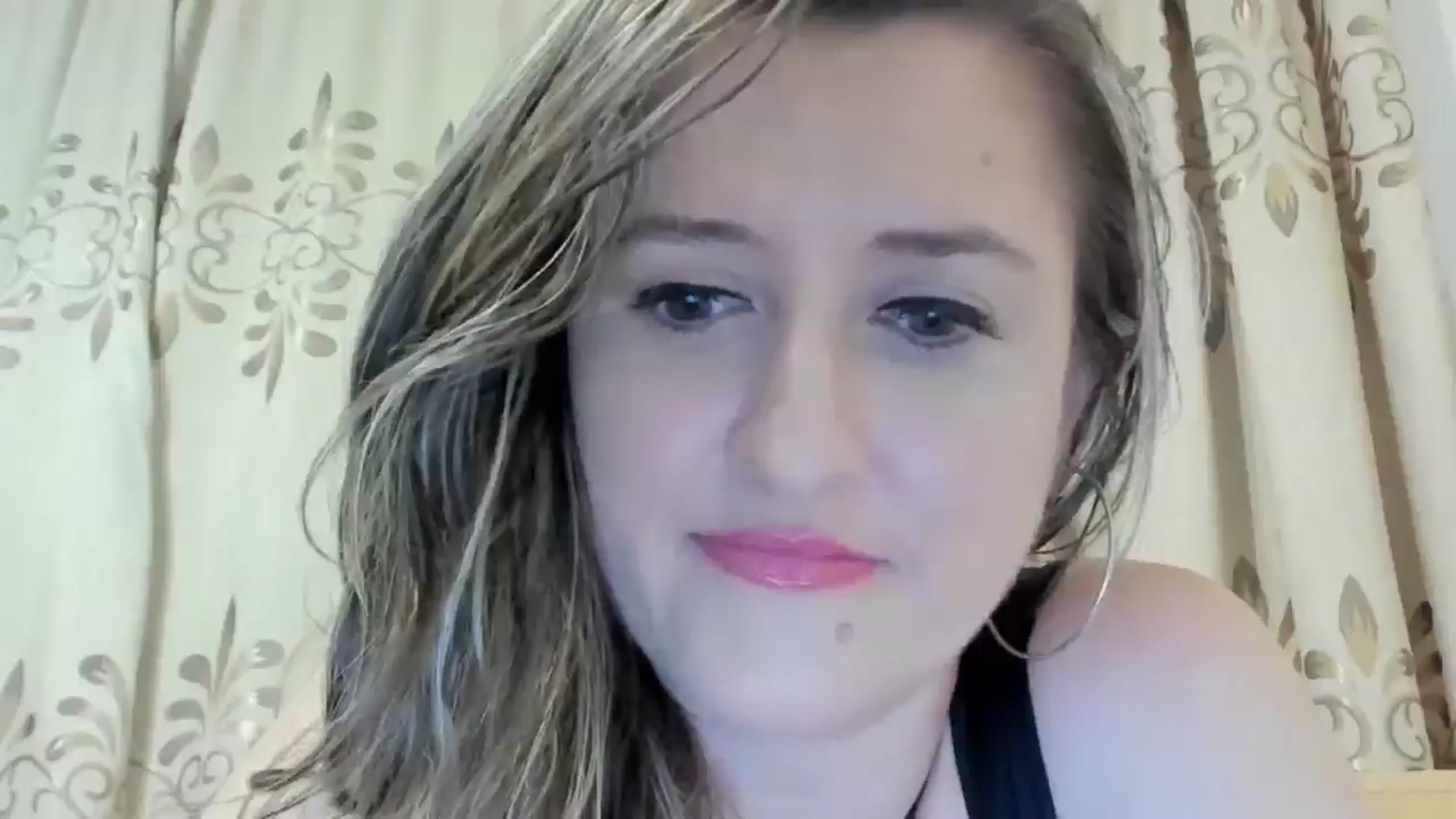 Gallery image thumbnail from BestDream's myfreecams stream on, 06/15/2024, 22:02 image 6 of 20
