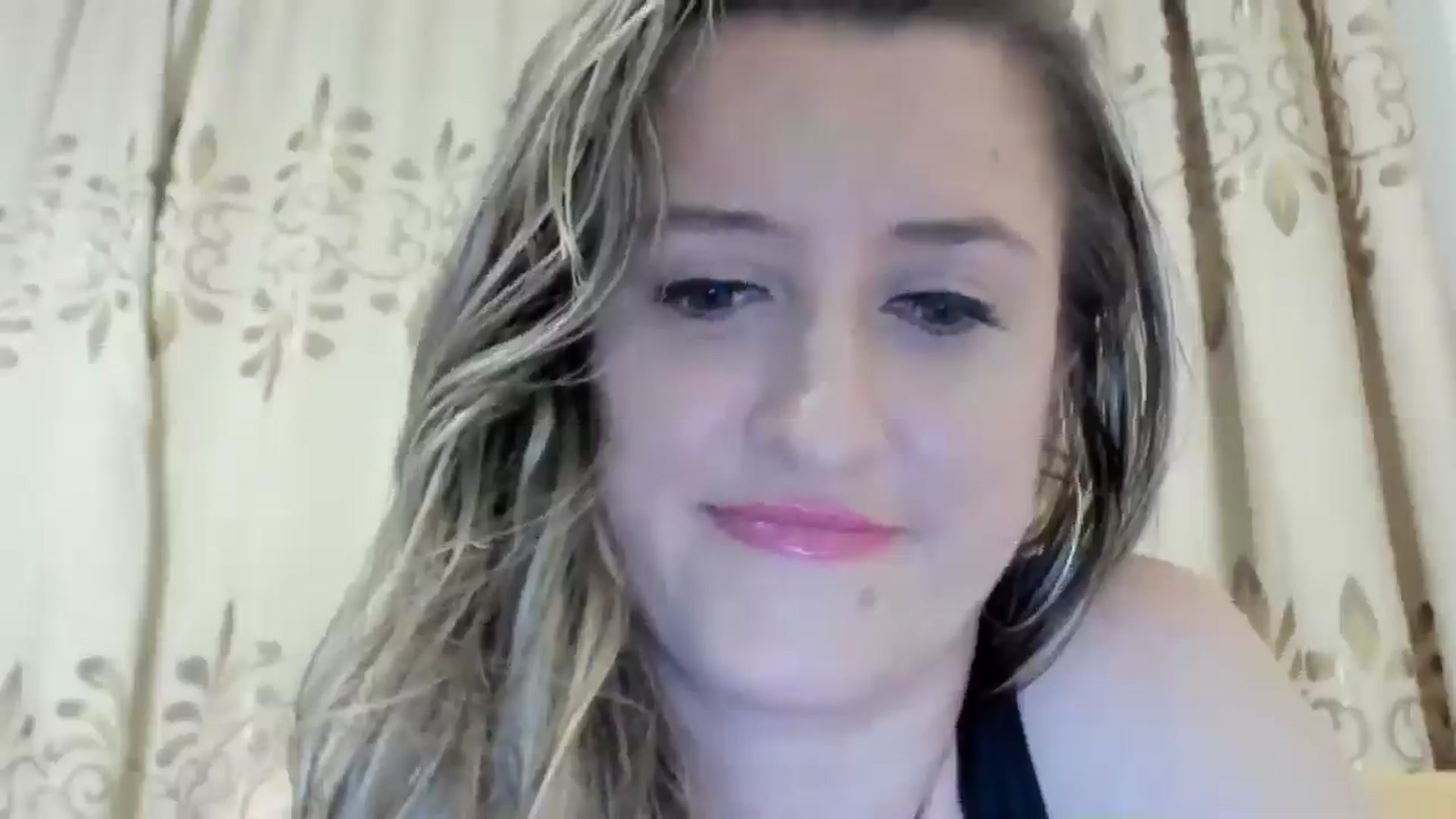 Gallery image thumbnail from BestDream's myfreecams stream on, 06/15/2024, 22:02 image 16 of 20