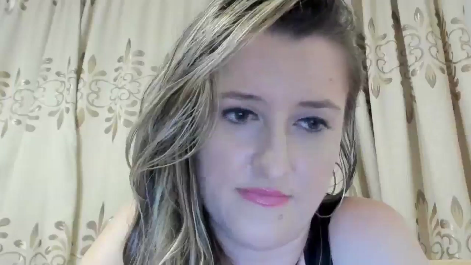 Gallery image thumbnail from BestDream's myfreecams stream on, 06/15/2024, 22:49 image 10 of 20