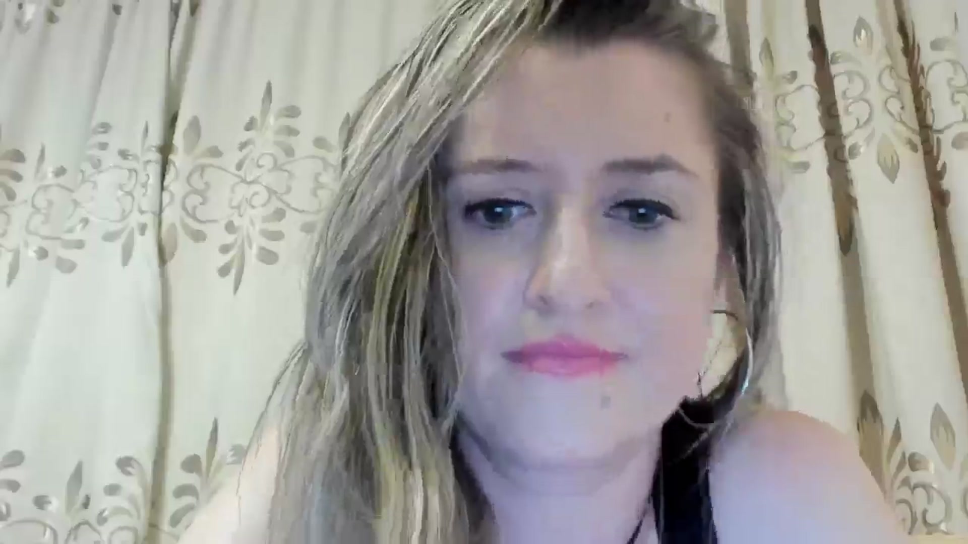 Gallery image thumbnail from BestDream's myfreecams stream on, 06/15/2024, 22:49 image 2 of 20