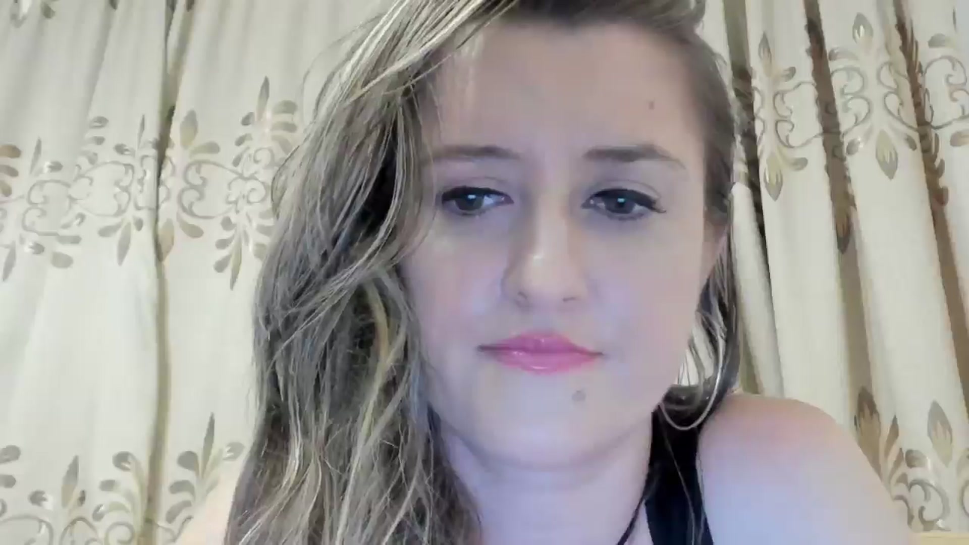 Gallery image thumbnail from BestDream's myfreecams stream on, 06/15/2024, 22:49 image 15 of 20