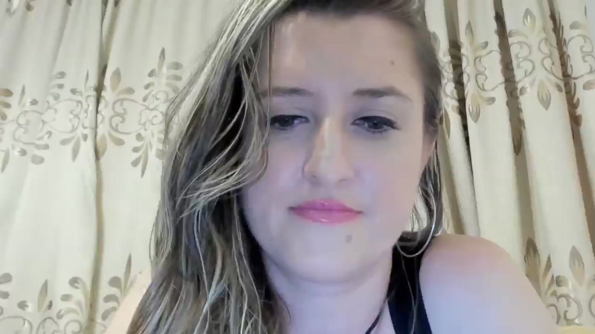 Gallery image thumbnail from BestDream's myfreecams stream on, 06/15/2024, 22:49 image 13 of 20