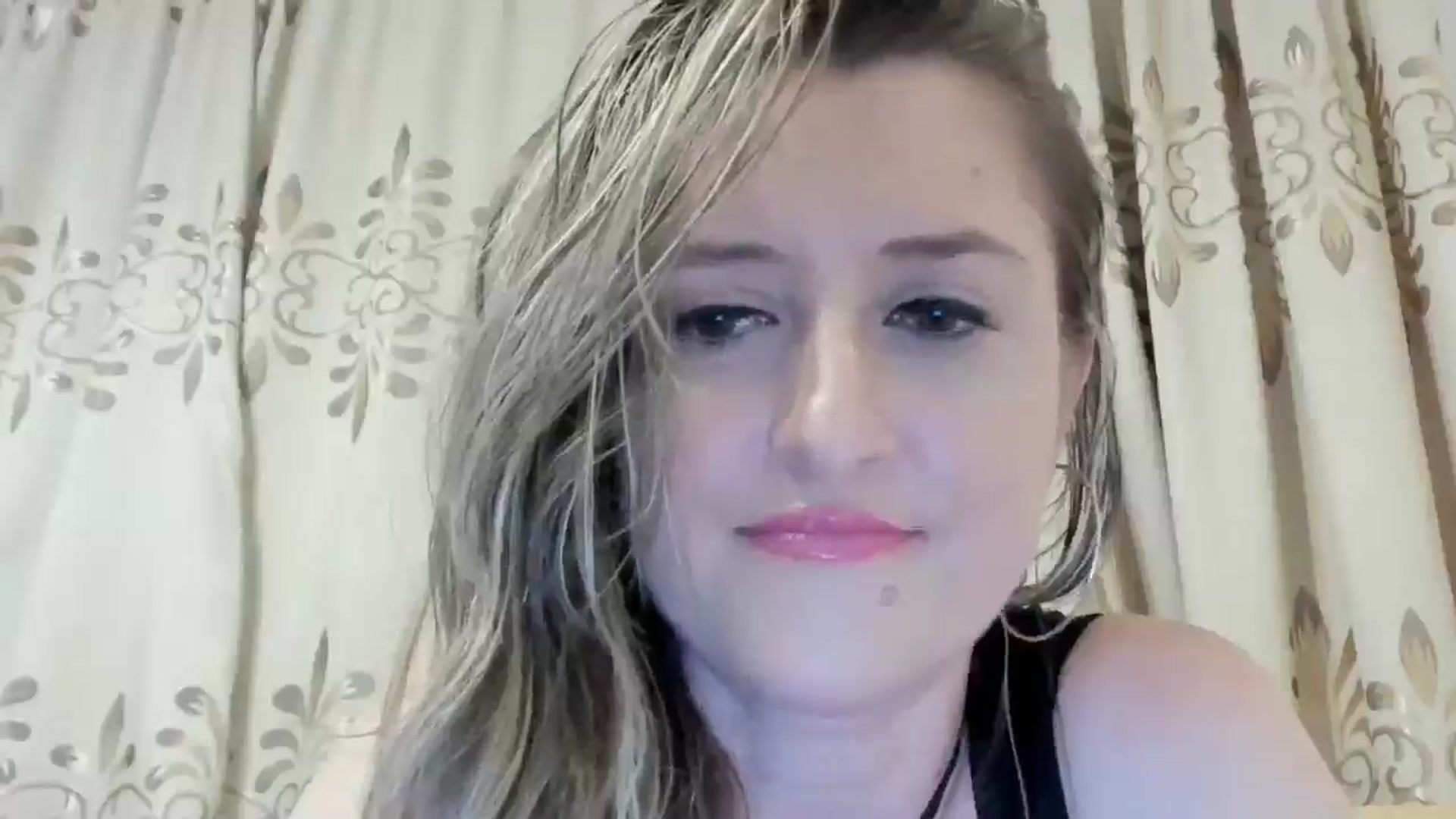 Gallery image thumbnail from BestDream's myfreecams stream on, 06/15/2024, 22:49 image 5 of 20