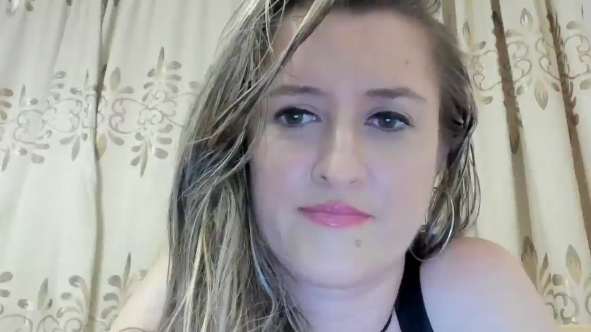 Gallery image thumbnail from BestDream's myfreecams stream on, 06/15/2024, 23:09 image 13 of 20