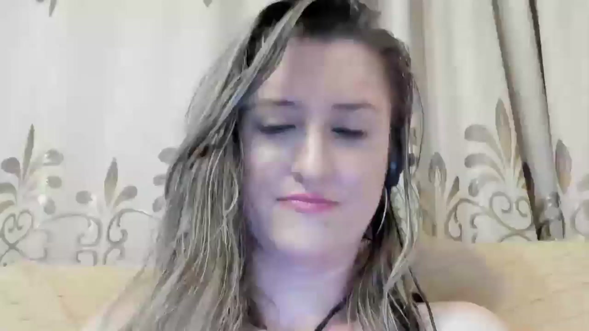 Gallery image thumbnail from BestDream's myfreecams stream on, 06/16/2024, 02:08 image 15 of 20