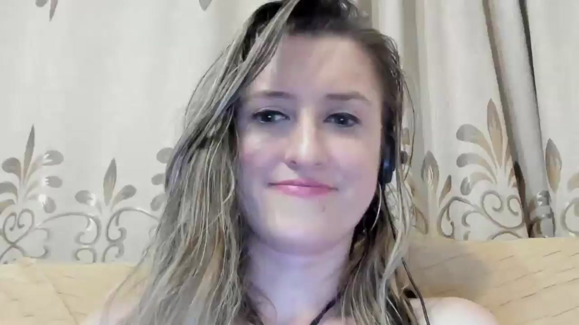 Gallery image thumbnail from BestDream's myfreecams stream on, 06/16/2024, 02:08 image 16 of 20