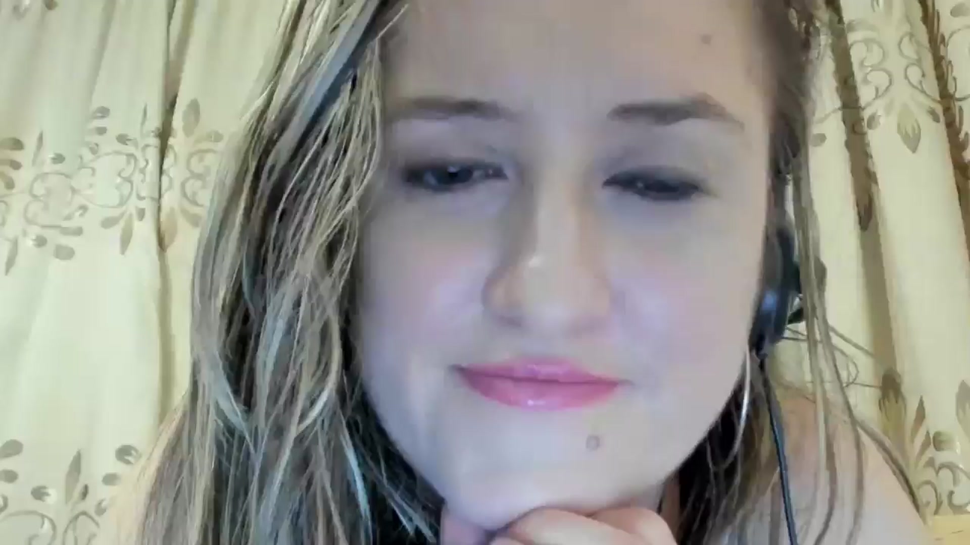 Gallery image thumbnail from BestDream's myfreecams stream on, 06/16/2024, 02:08 image 2 of 20