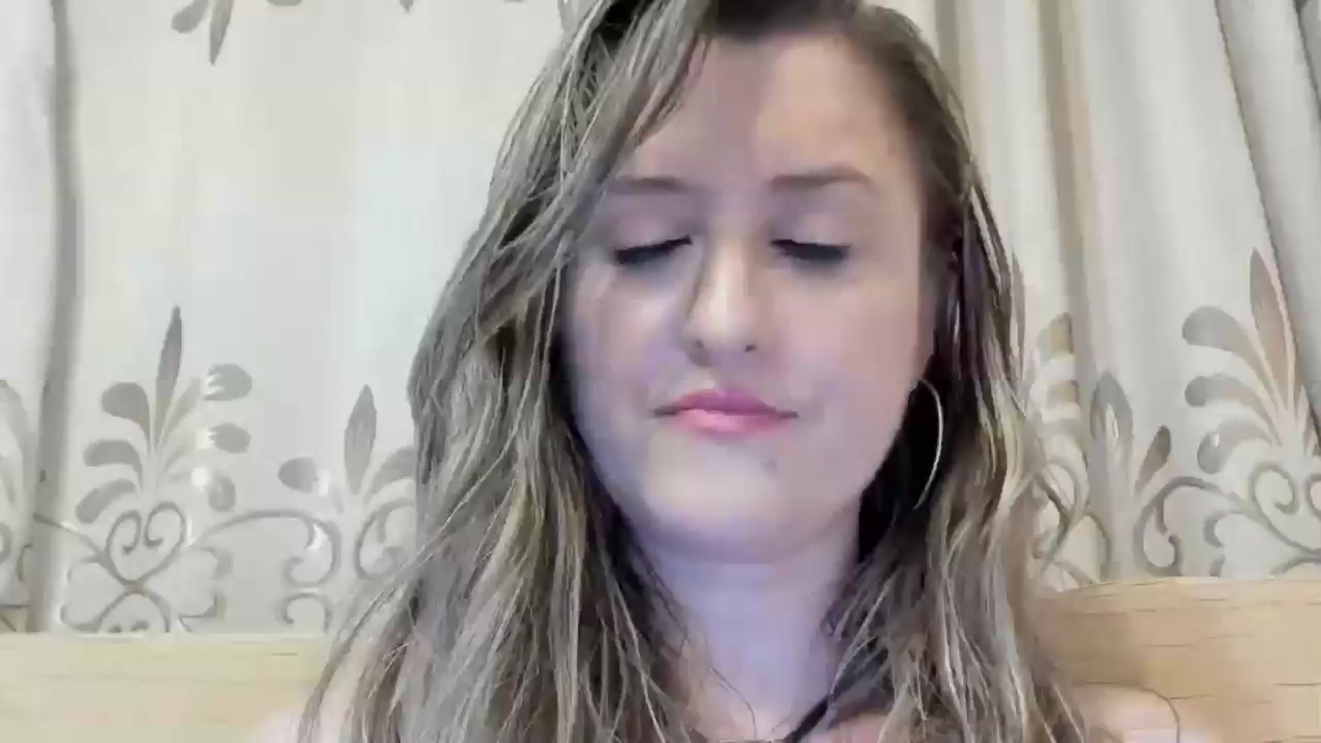 Gallery image thumbnail from BestDream's myfreecams stream on, 06/16/2024, 02:33 image 9 of 20