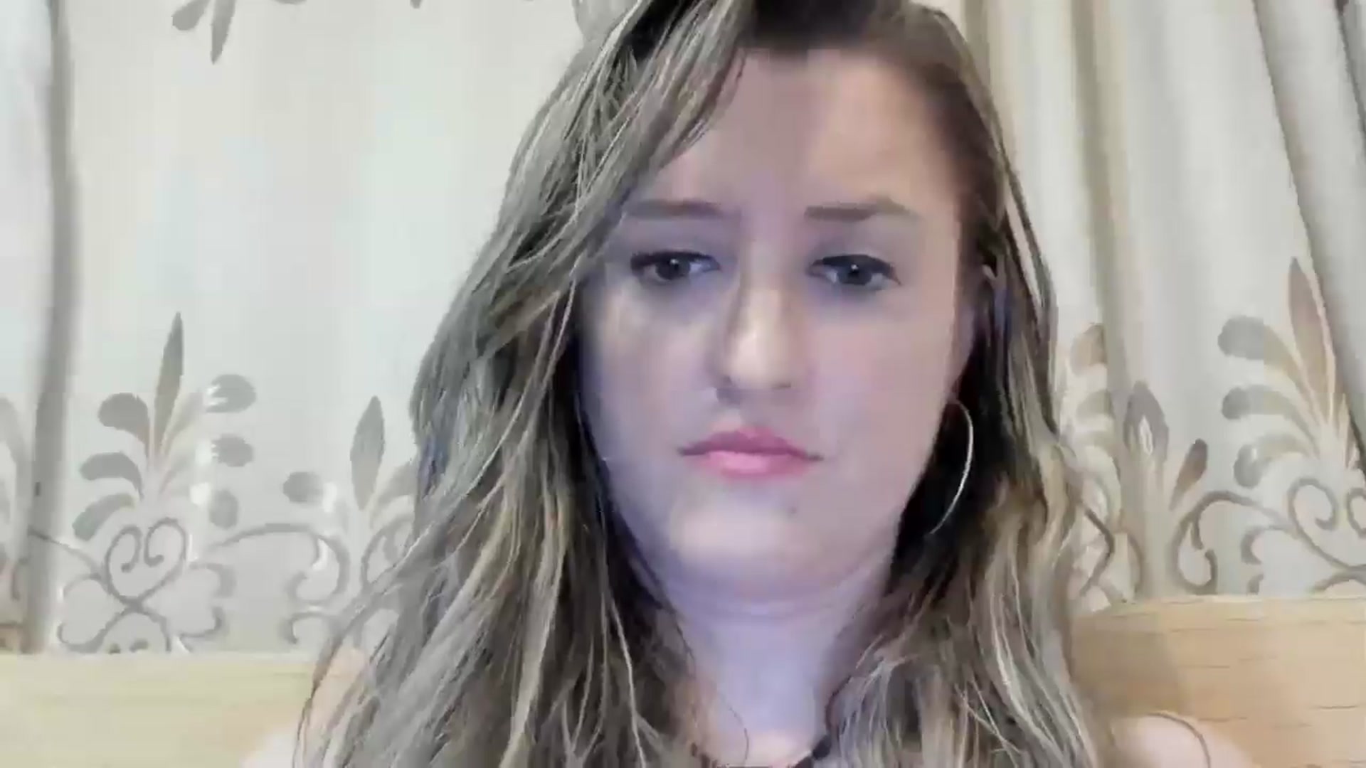 Gallery image thumbnail from BestDream's myfreecams stream on, 06/16/2024, 02:33 image 2 of 20