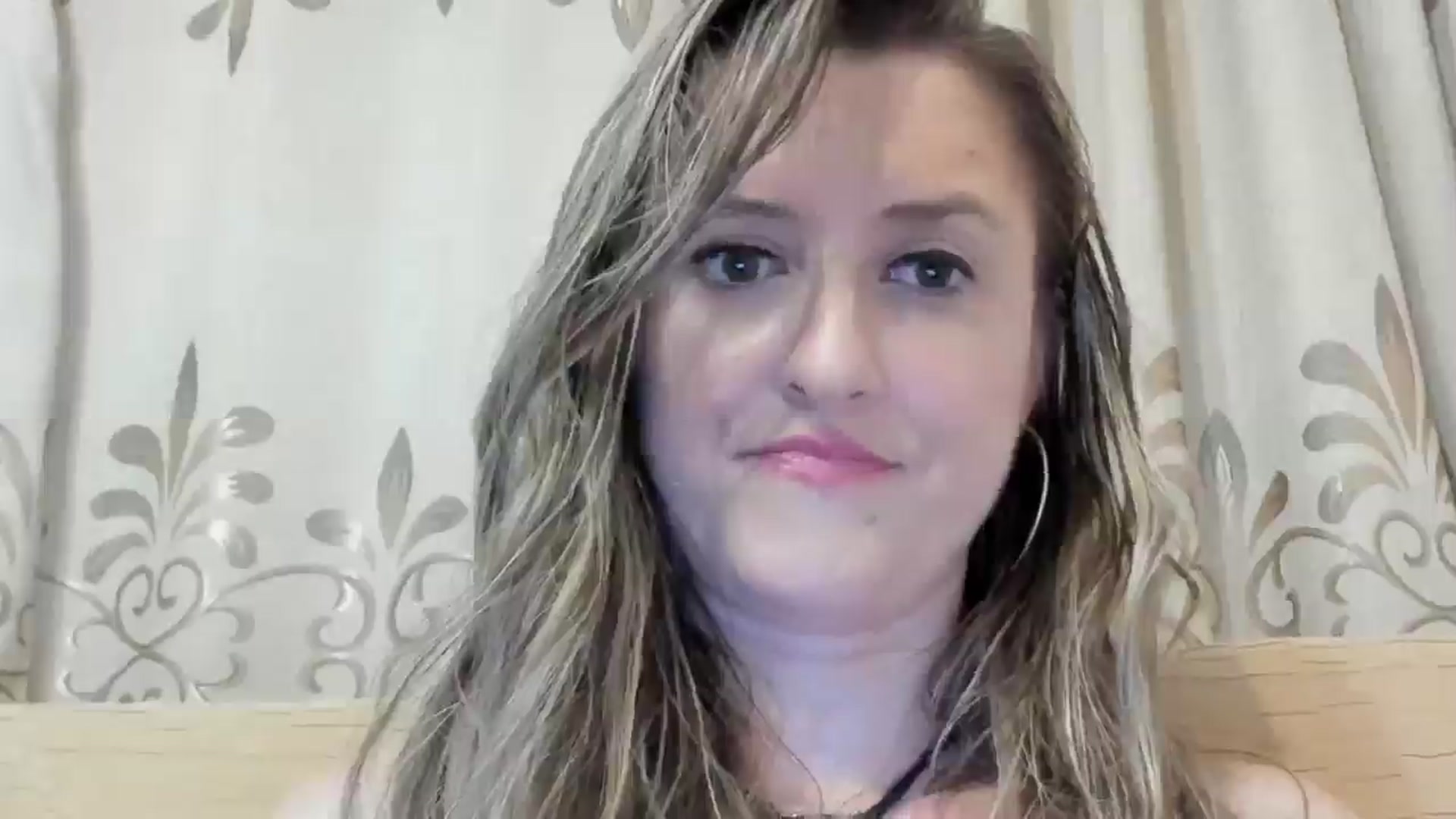 Gallery image thumbnail from BestDream's myfreecams stream on, 06/16/2024, 02:33 image 12 of 20