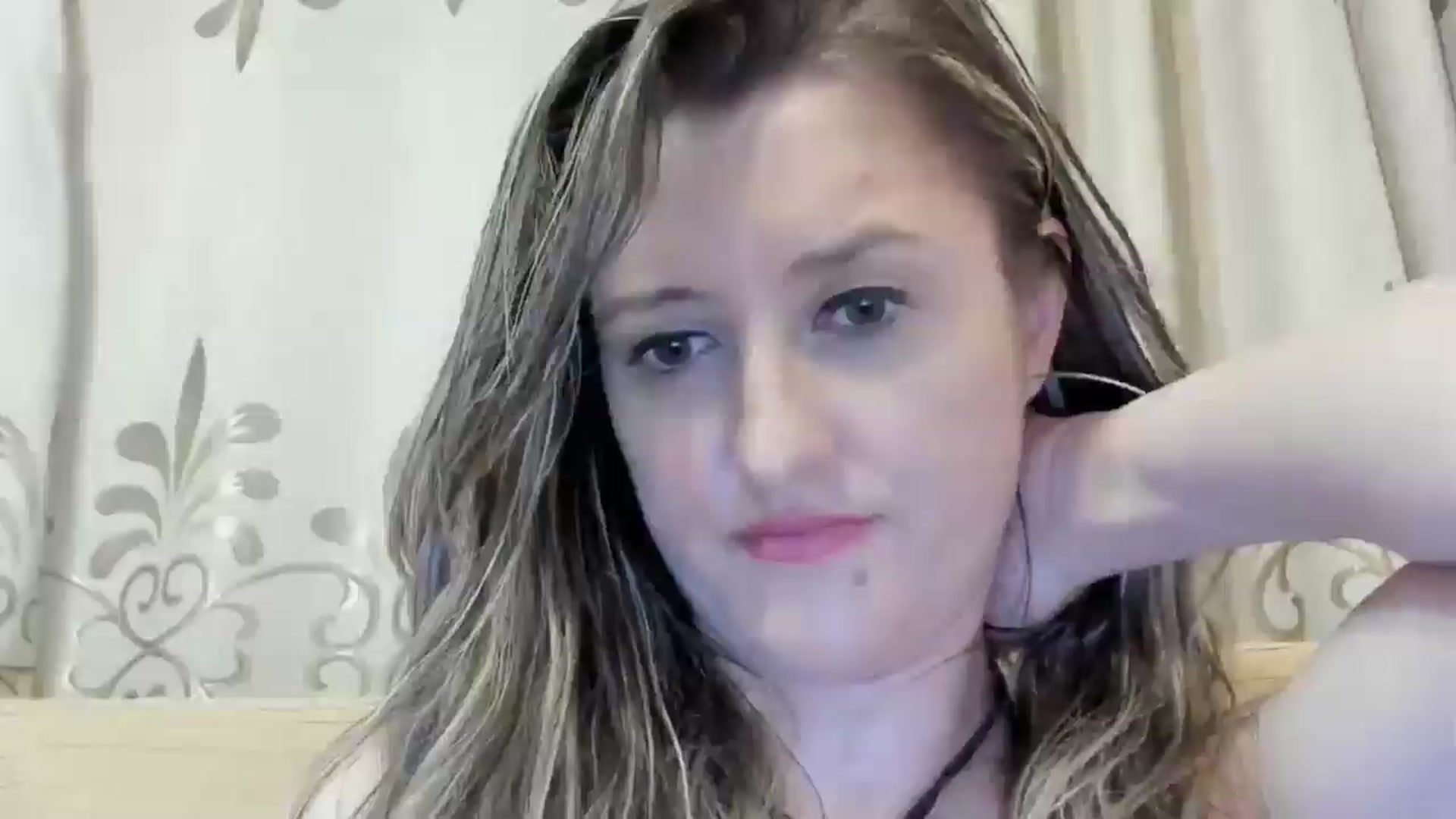 Gallery image thumbnail from BestDream's myfreecams stream on, 06/16/2024, 02:33 image 7 of 20