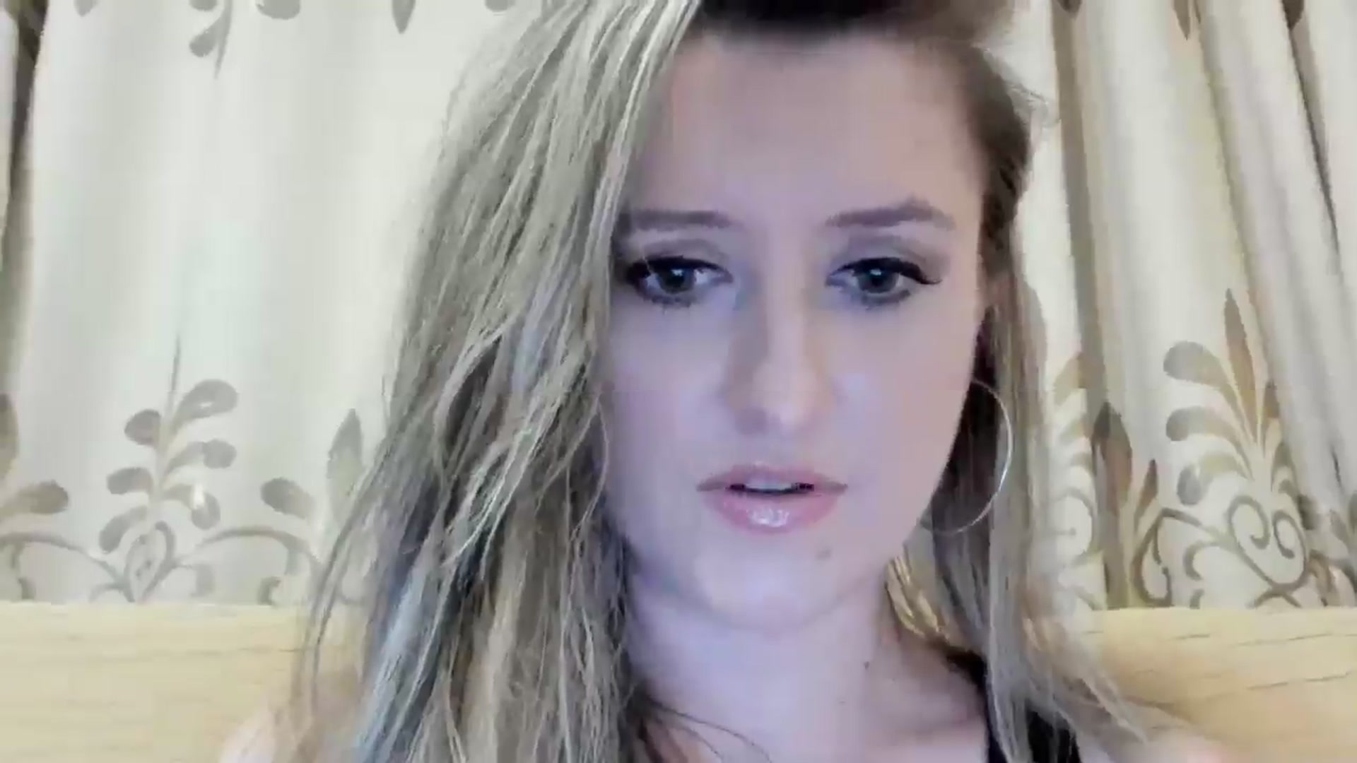 Gallery image thumbnail from BestDream's myfreecams stream on, 06/16/2024, 22:04 image 18 of 20