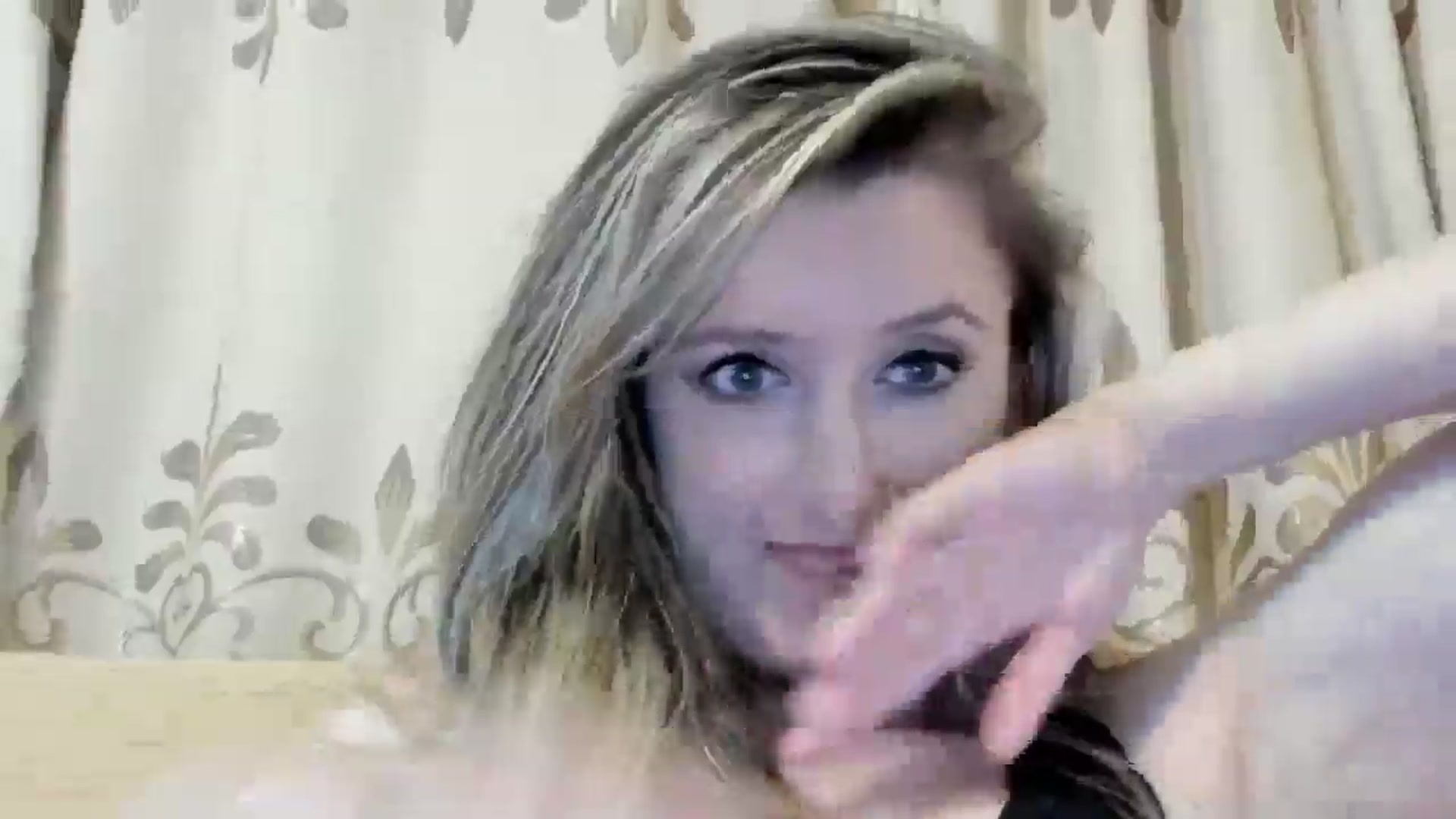 Gallery image thumbnail from BestDream's myfreecams stream on, 06/16/2024, 22:04 image 13 of 20