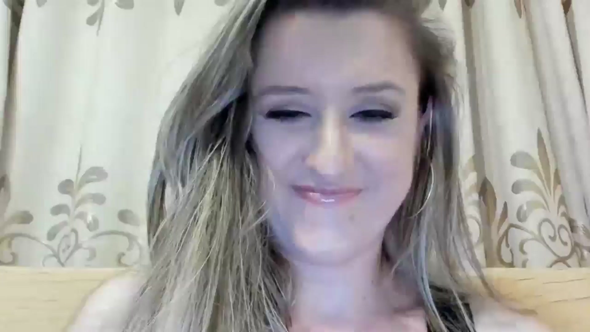Gallery image thumbnail from BestDream's myfreecams stream on, 06/16/2024, 22:04 image 8 of 20