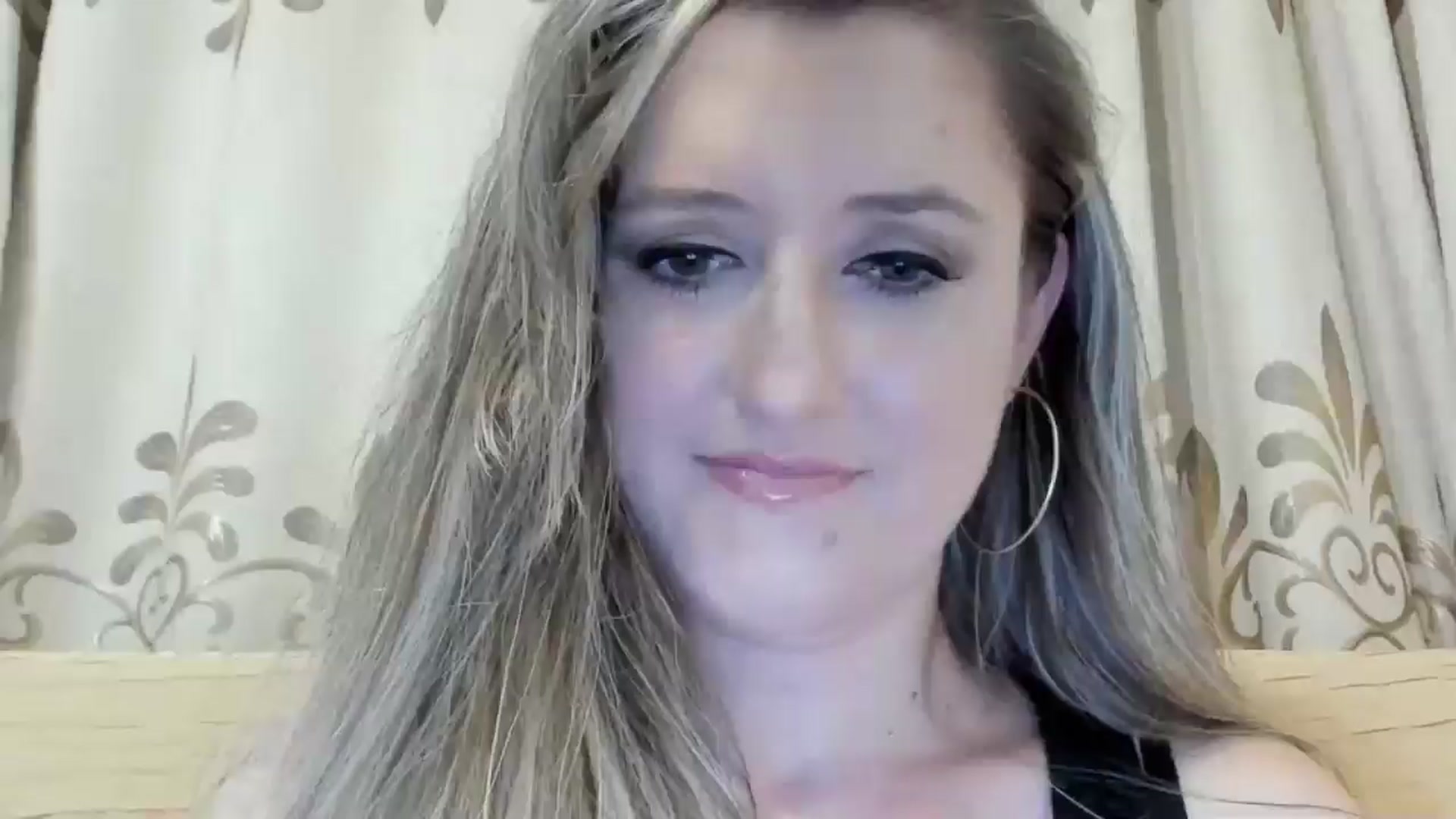 Gallery image thumbnail from BestDream's myfreecams stream on, 06/16/2024, 22:04 image 3 of 20