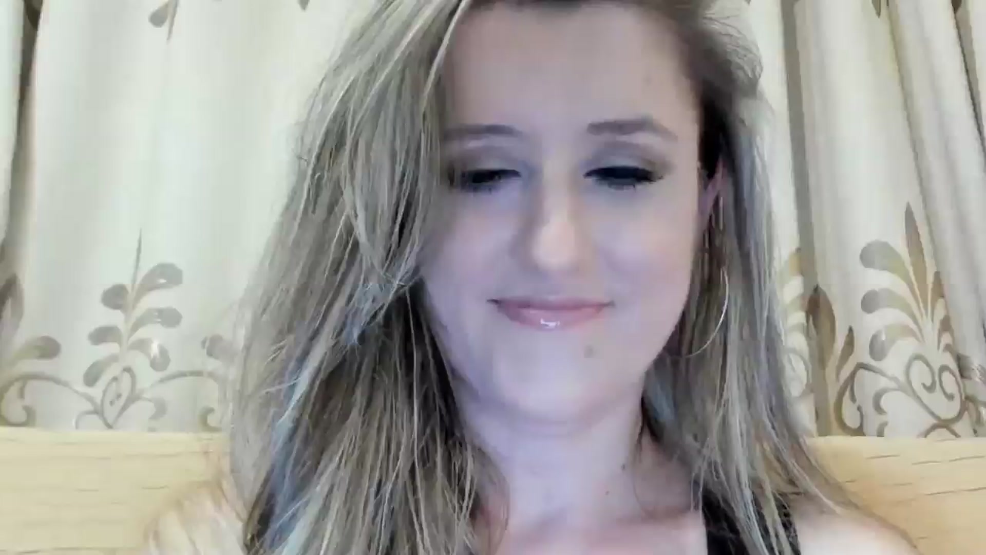 Gallery image thumbnail from BestDream's myfreecams stream on, 06/16/2024, 22:04 image 12 of 20