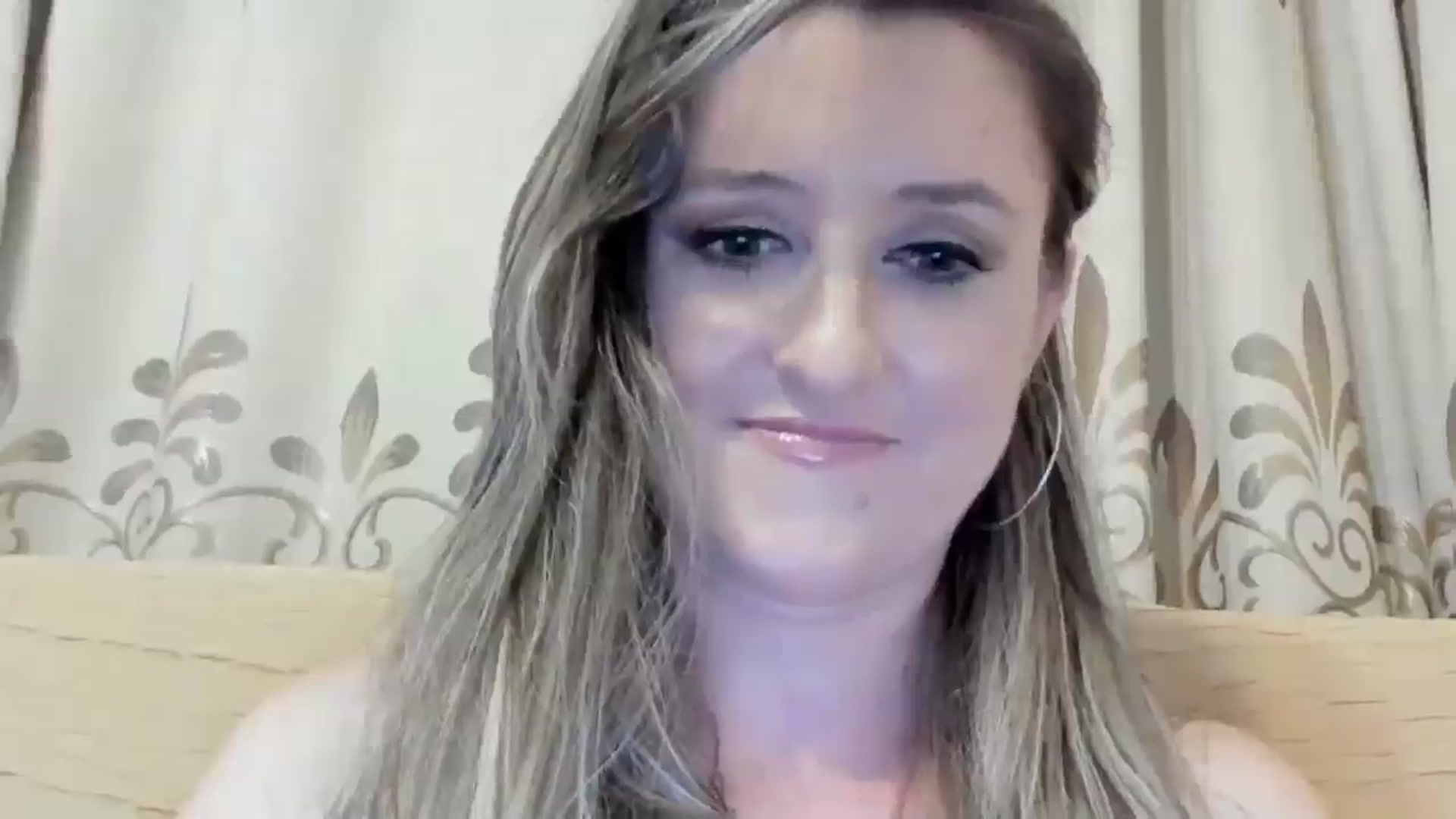 Gallery image thumbnail from BestDream's myfreecams stream on, 06/16/2024, 23:06 image 10 of 20