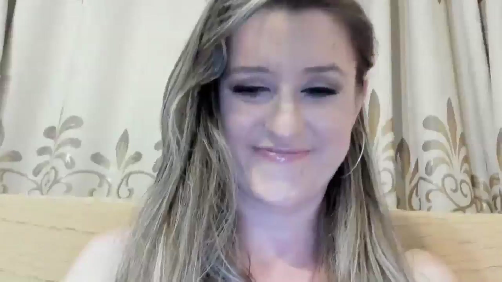 Gallery image thumbnail from BestDream's myfreecams stream on, 06/16/2024, 23:06 image 9 of 20