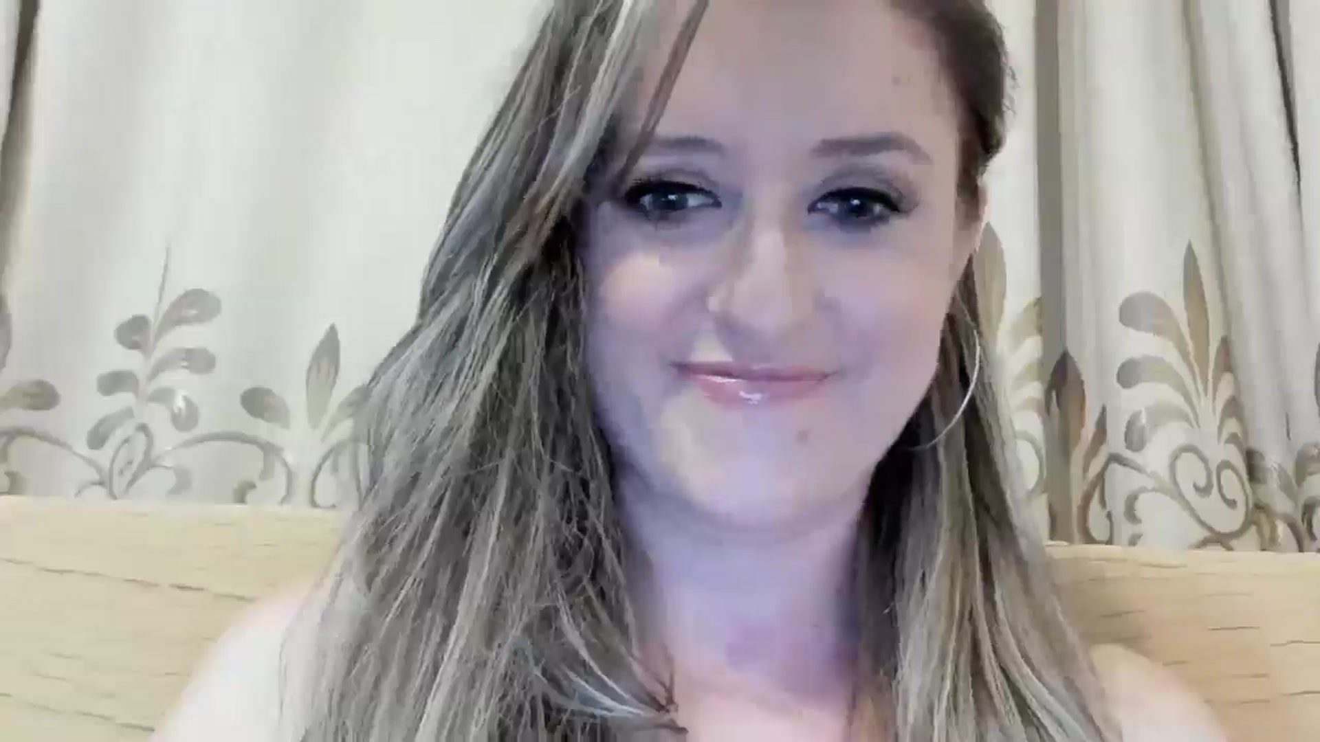 Gallery image thumbnail from BestDream's myfreecams stream on, 06/16/2024, 23:06 image 4 of 20