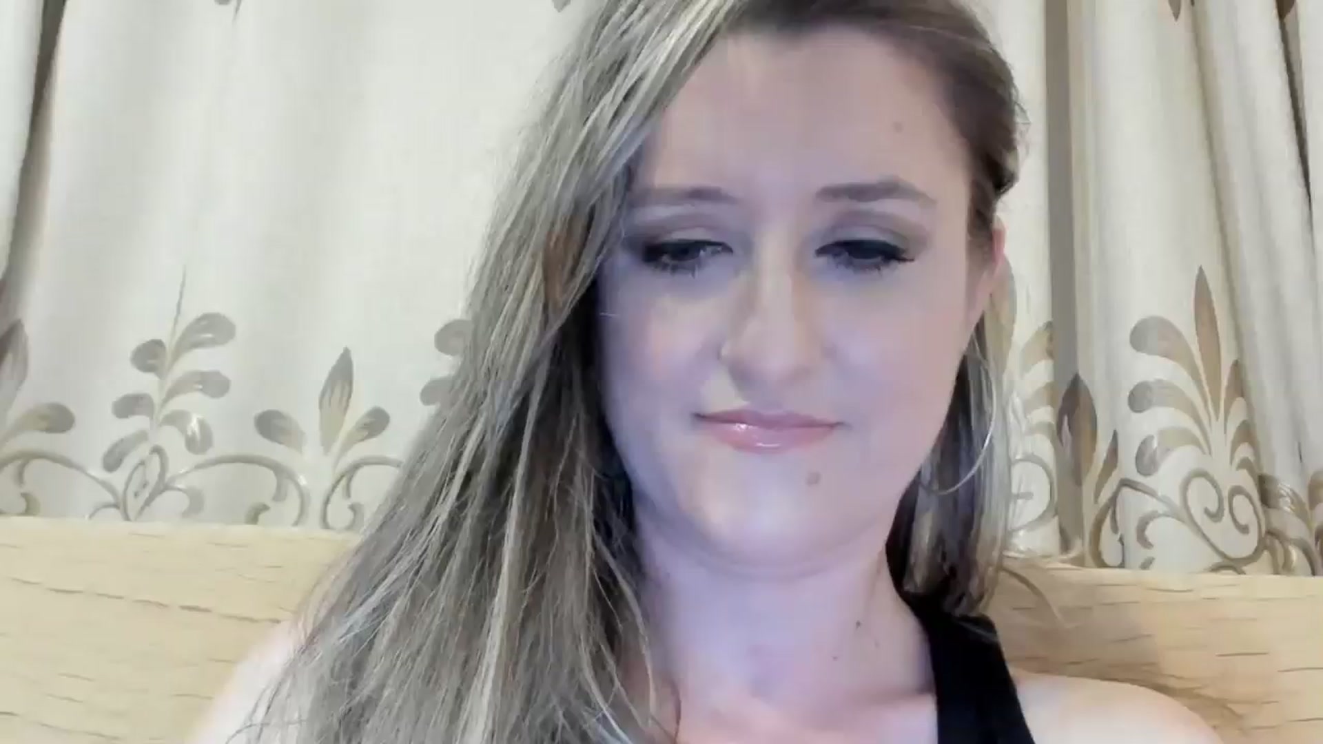 Gallery image thumbnail from BestDream's myfreecams stream on, 06/16/2024, 23:06 image 12 of 20