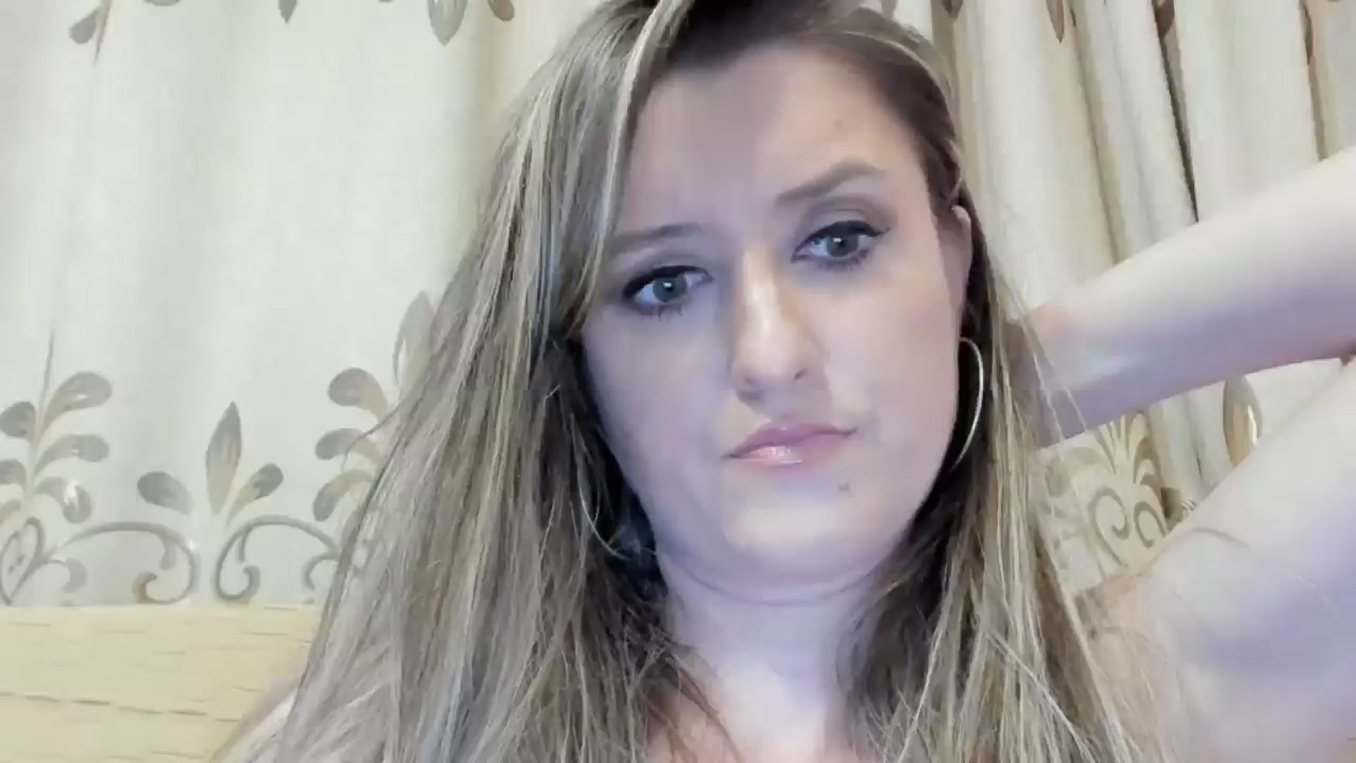 Gallery image thumbnail from BestDream's myfreecams stream on, 06/16/2024, 23:27 image 20 of 20