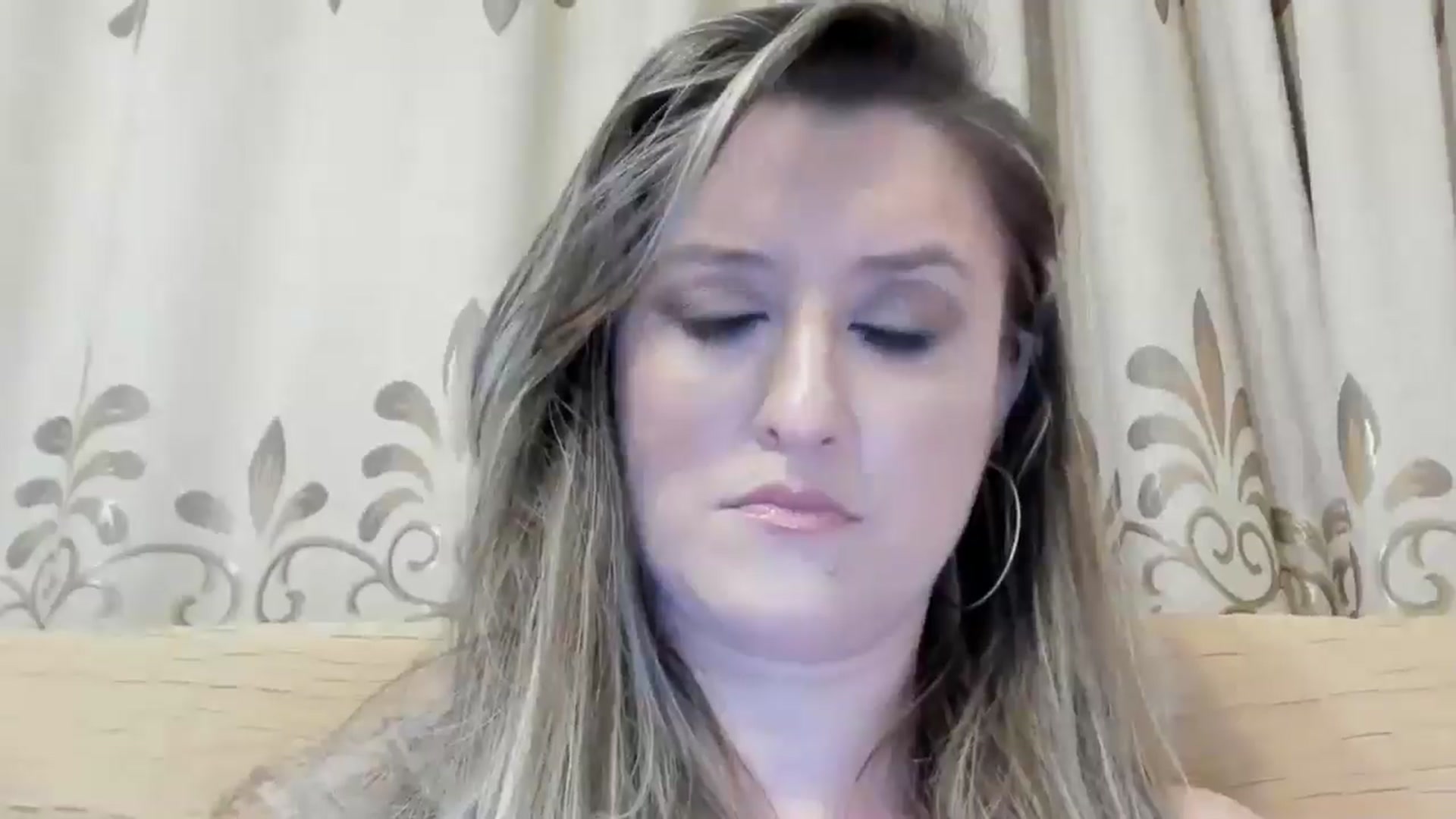 Gallery image thumbnail from BestDream's myfreecams stream on, 06/16/2024, 23:59 image 7 of 20