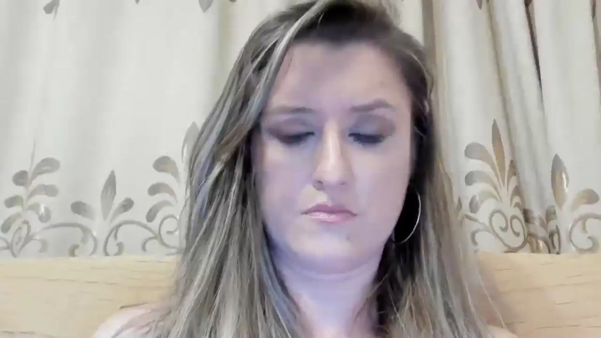 Gallery image thumbnail from BestDream's myfreecams stream on, 06/16/2024, 23:59 image 5 of 20