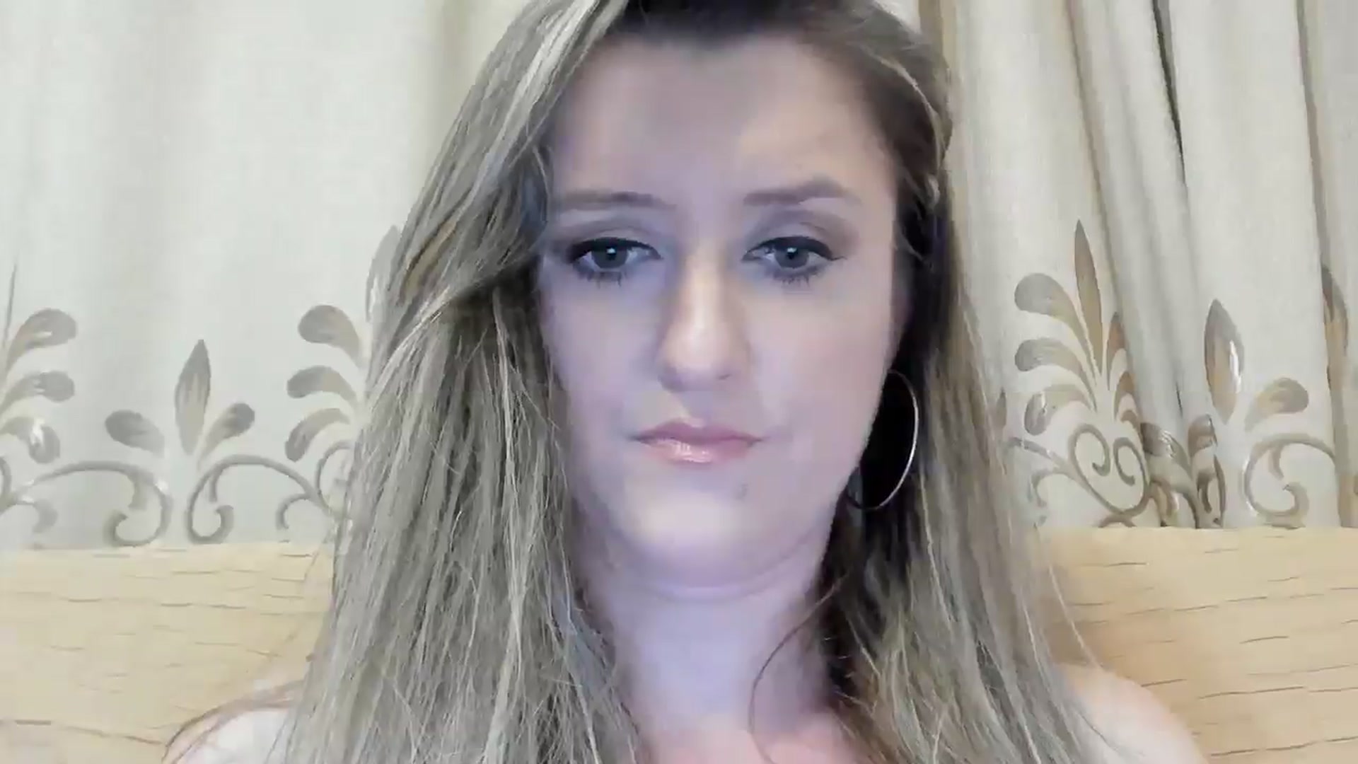 Gallery image thumbnail from BestDream's myfreecams stream on, 06/16/2024, 23:59 image 2 of 20