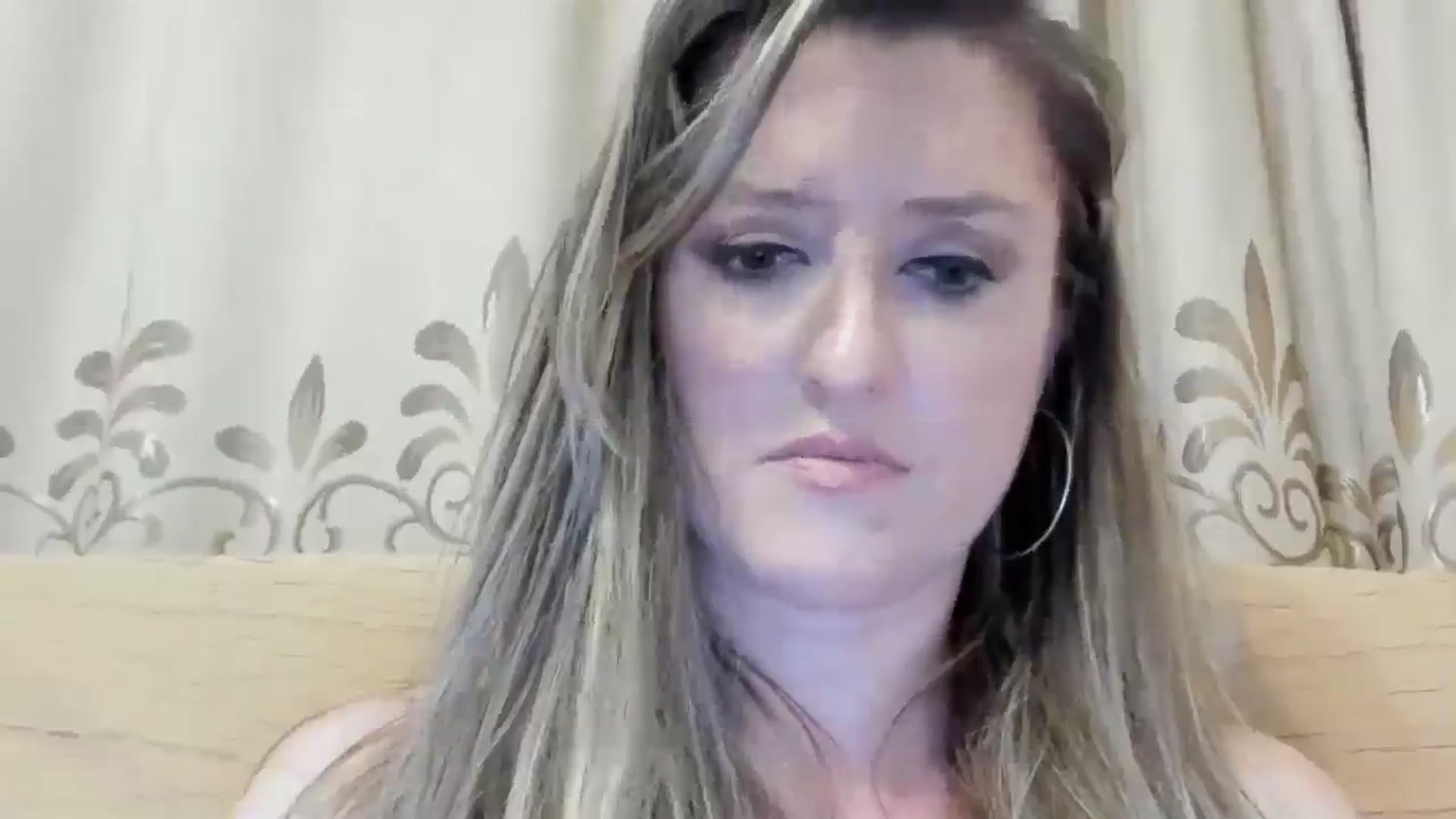 Gallery image thumbnail from BestDream's myfreecams stream on, 06/16/2024, 23:59 image 11 of 20