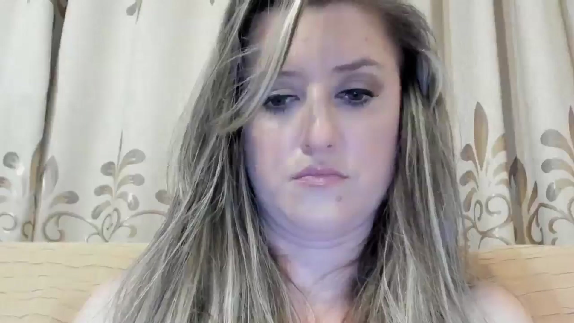 Gallery image thumbnail from BestDream's myfreecams stream on, 06/17/2024, 01:54 image 3 of 20