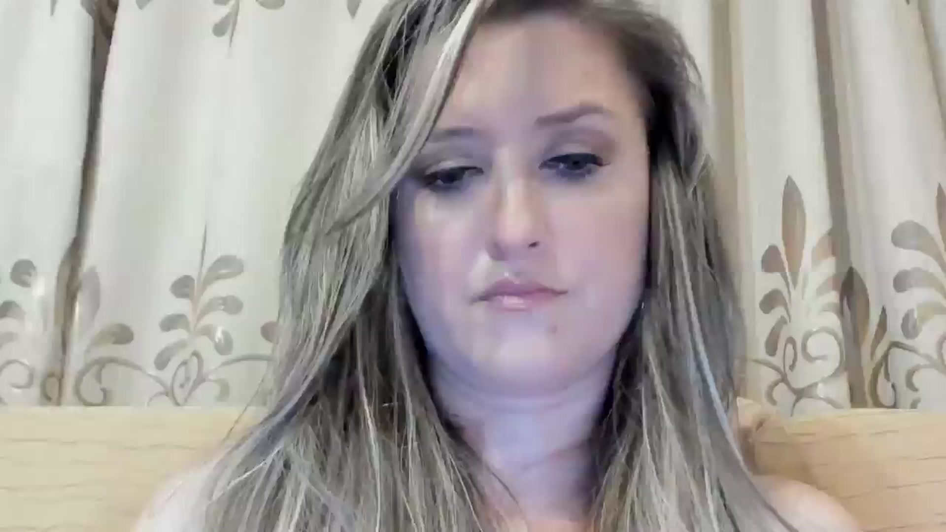 Gallery image thumbnail from BestDream's myfreecams stream on, 06/17/2024, 01:54 image 16 of 20