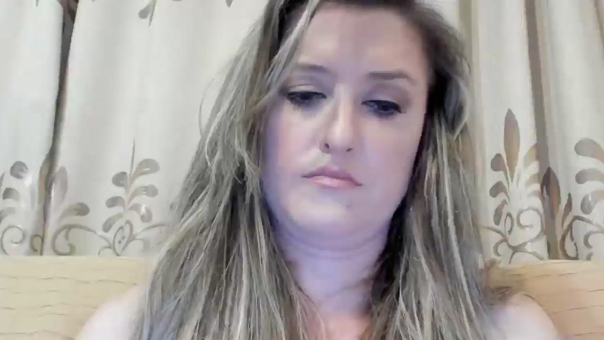 Gallery image thumbnail from BestDream's myfreecams stream on, 06/17/2024, 01:54 image 5 of 20