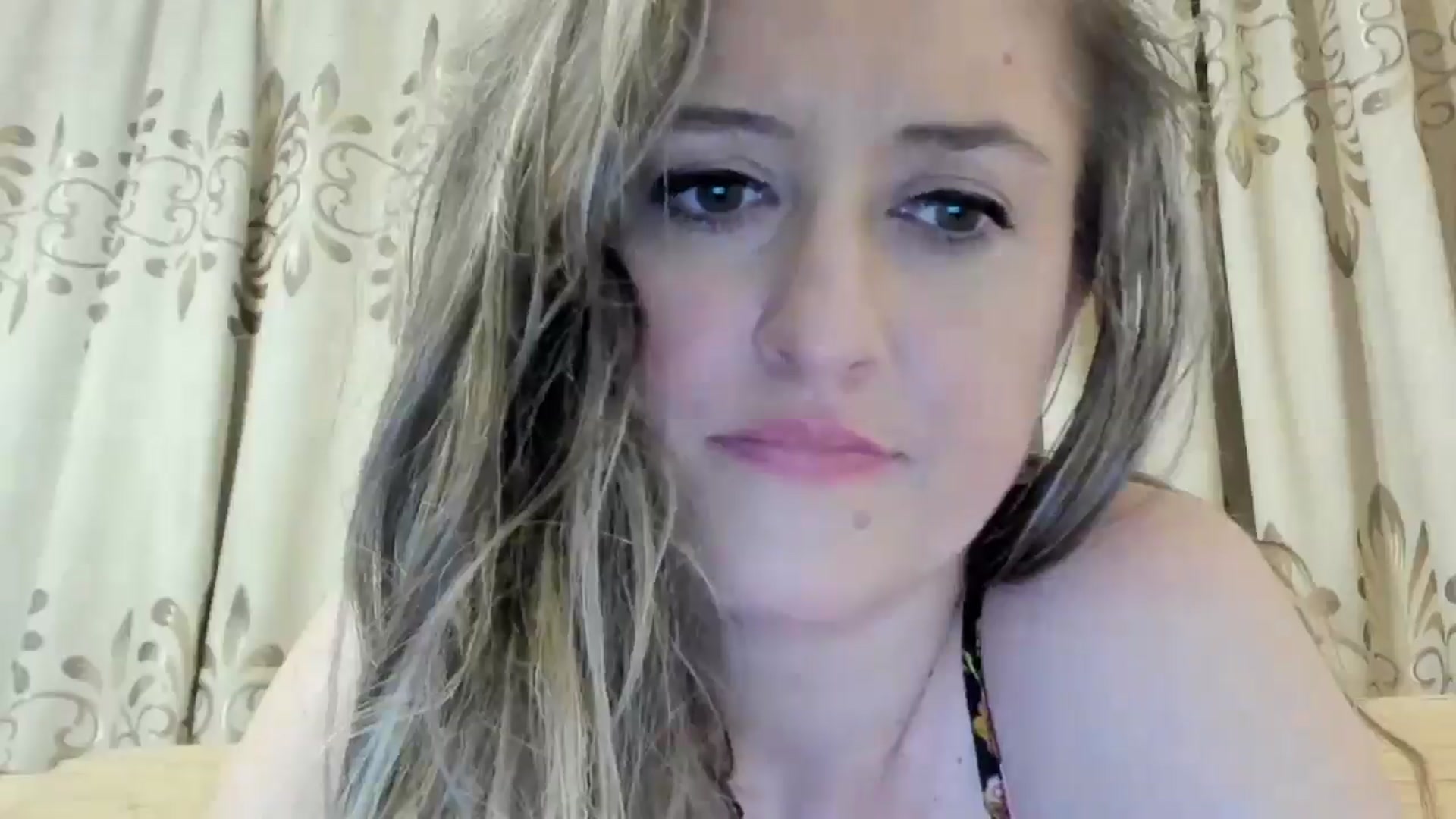 Gallery image thumbnail from BestDream's myfreecams stream on, 06/17/2024, 22:14 image 8 of 20