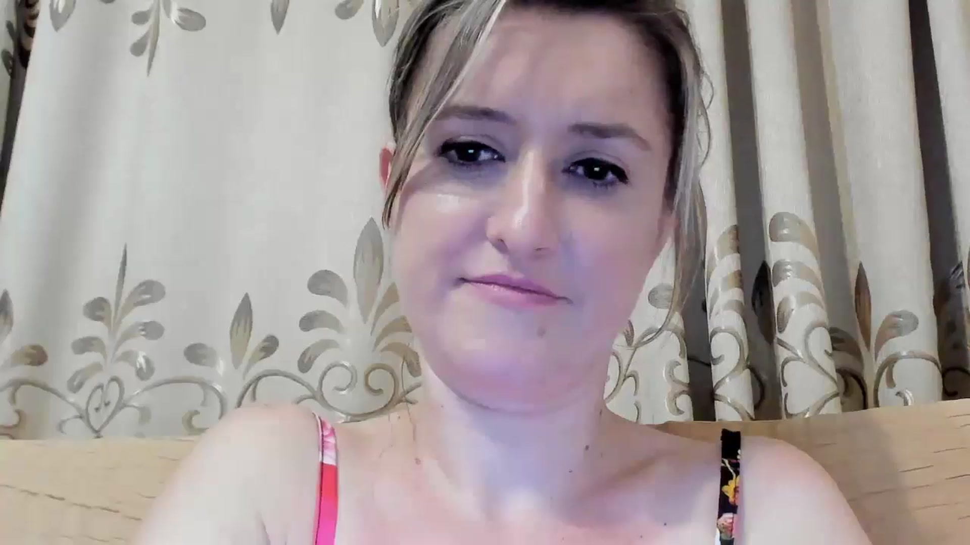 Gallery image thumbnail from BestDream's myfreecams stream on, 06/17/2024, 23:54 image 9 of 20