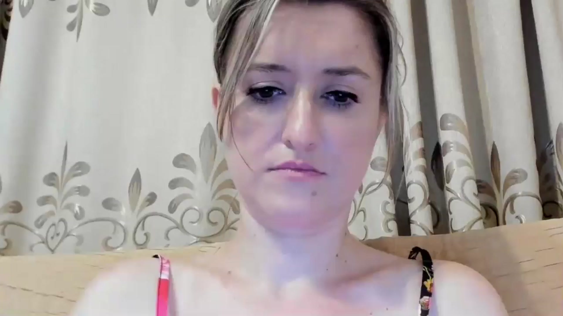 Gallery image thumbnail from BestDream's myfreecams stream on, 06/17/2024, 23:54 image 17 of 20