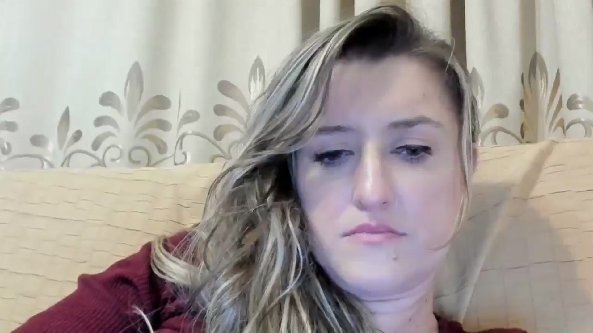 Gallery image thumbnail from BestDream's myfreecams stream on, 06/18/2024, 01:29 image 13 of 20