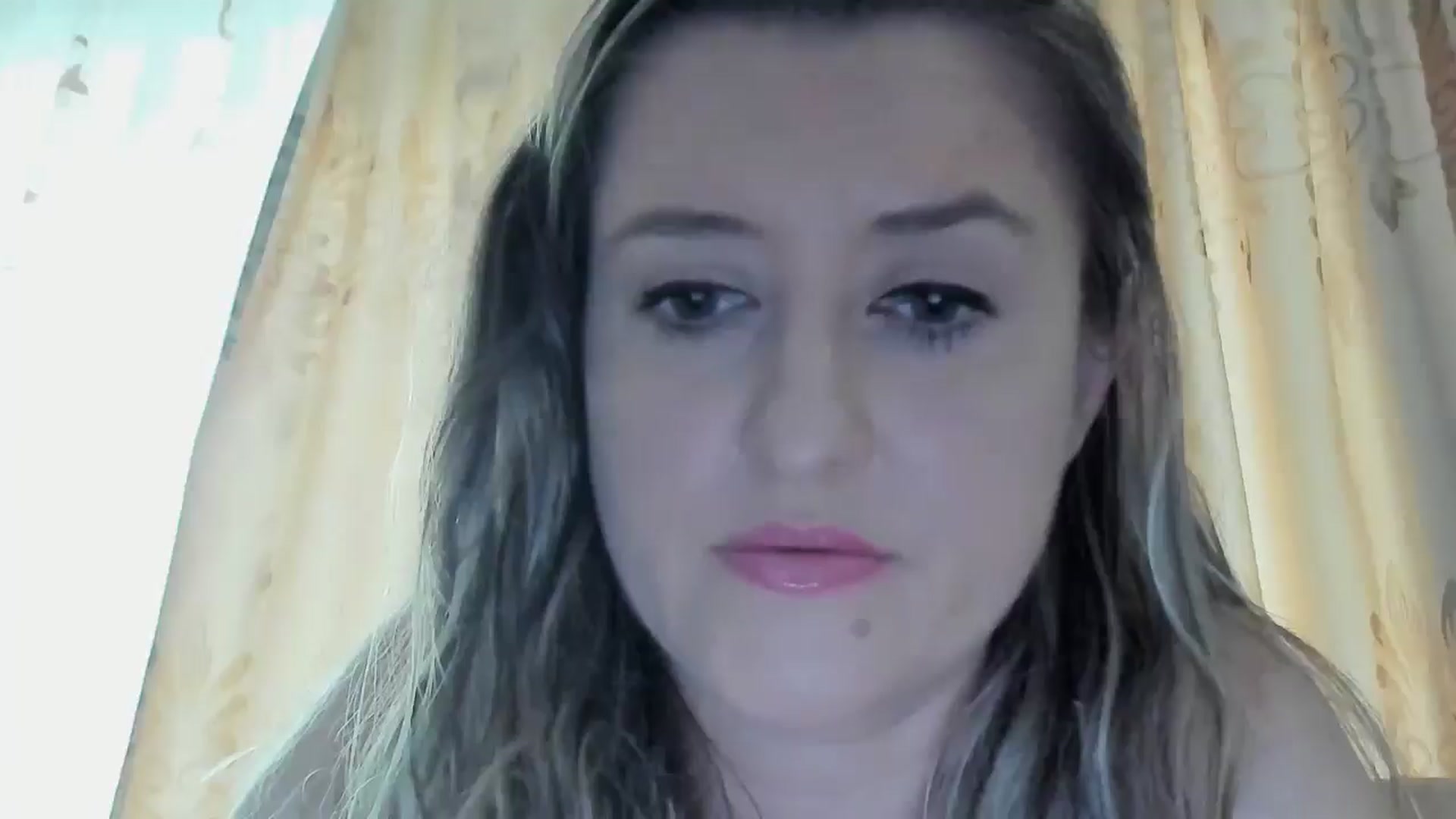 Gallery image thumbnail from BestDream's myfreecams stream on, 06/18/2024, 14:18 image 11 of 20